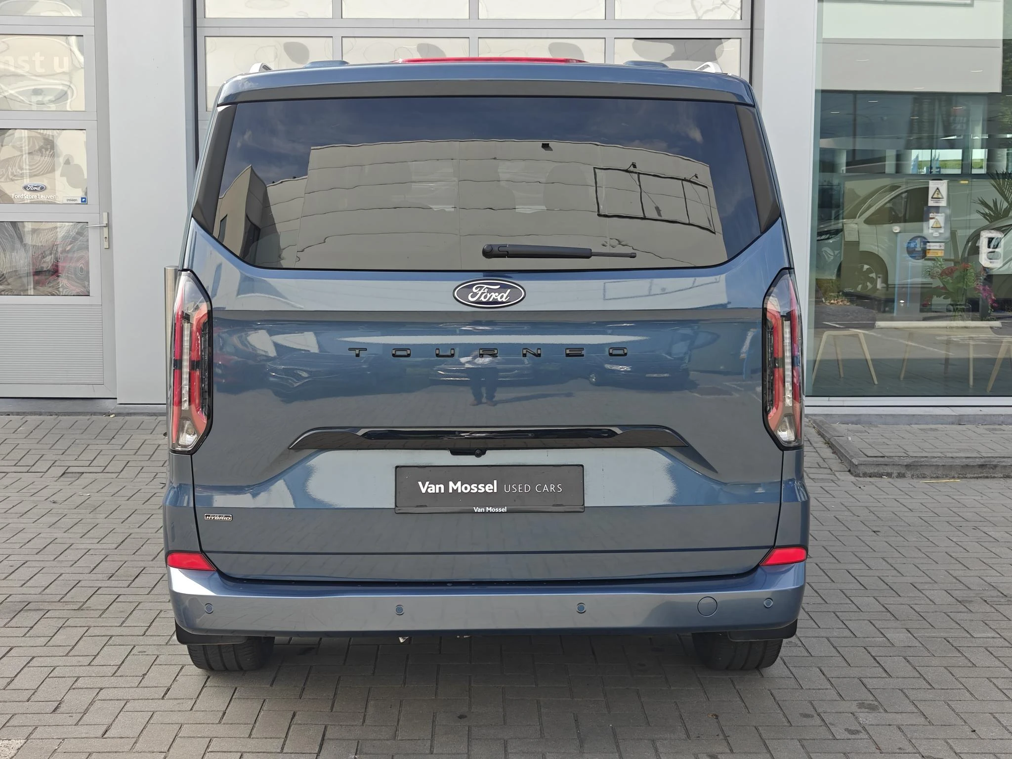 Ford-Tourneo Custom-image-4
