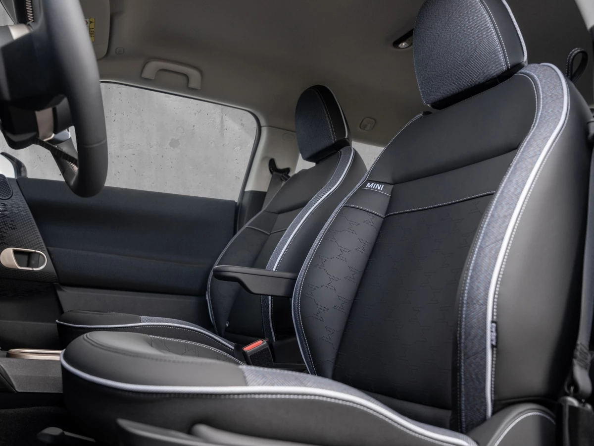 MINI-Cooper-image-22