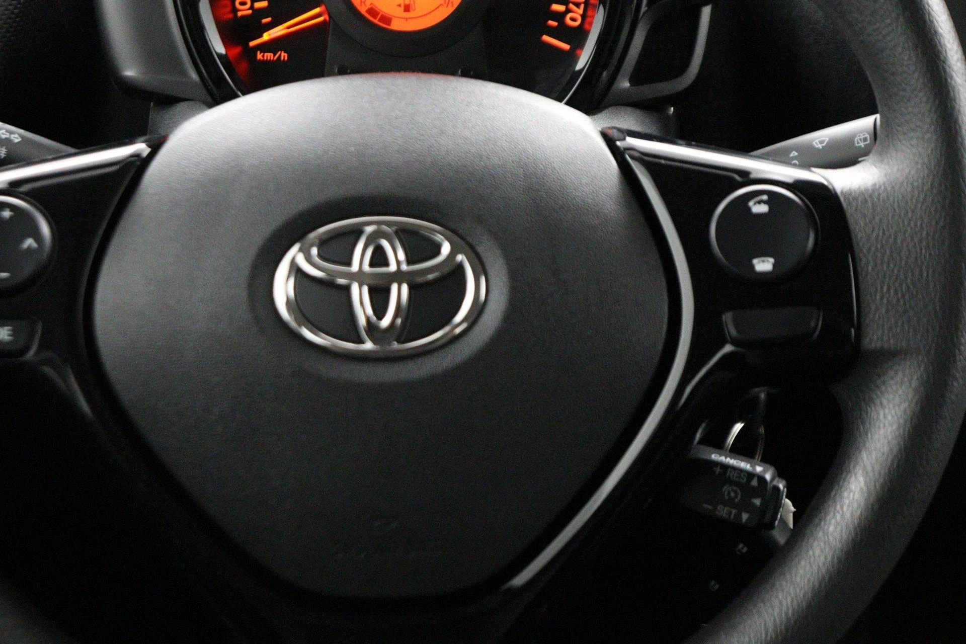 Toyota Aygo 1.0 VVT-i x-fun |