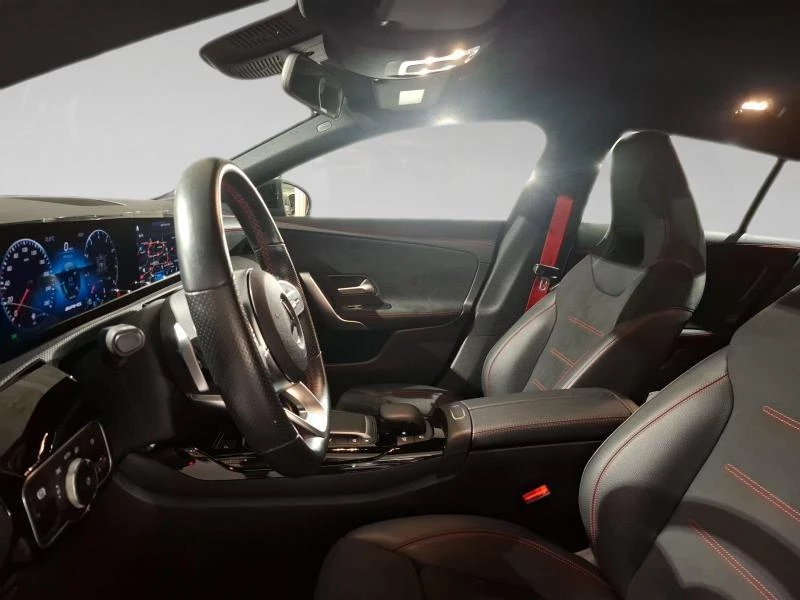 Mercedes-Benz-CLA-image-6