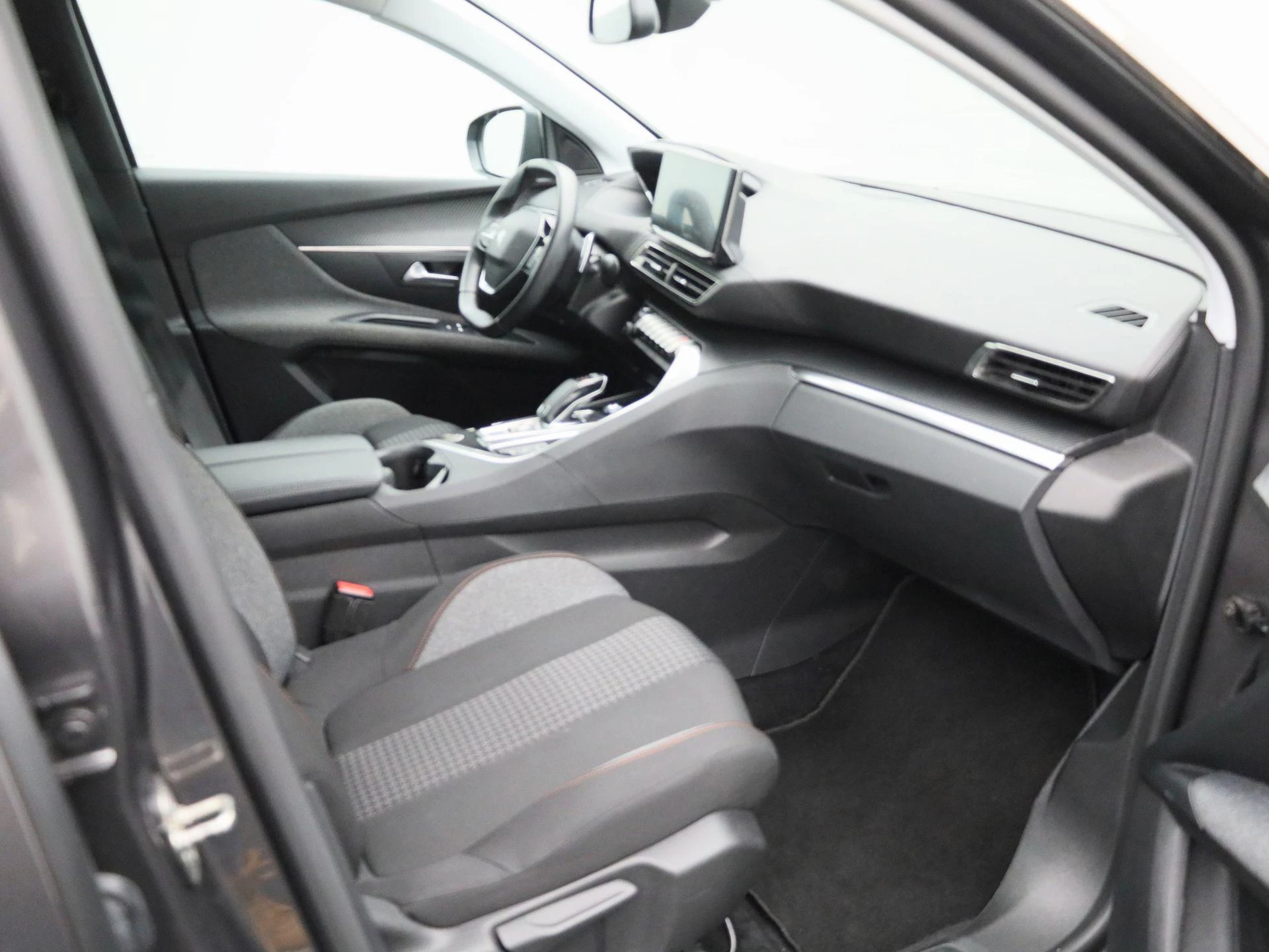 Peugeot 3008 1.5 BlueHDi 96kW S&S EAT8 Active Pack