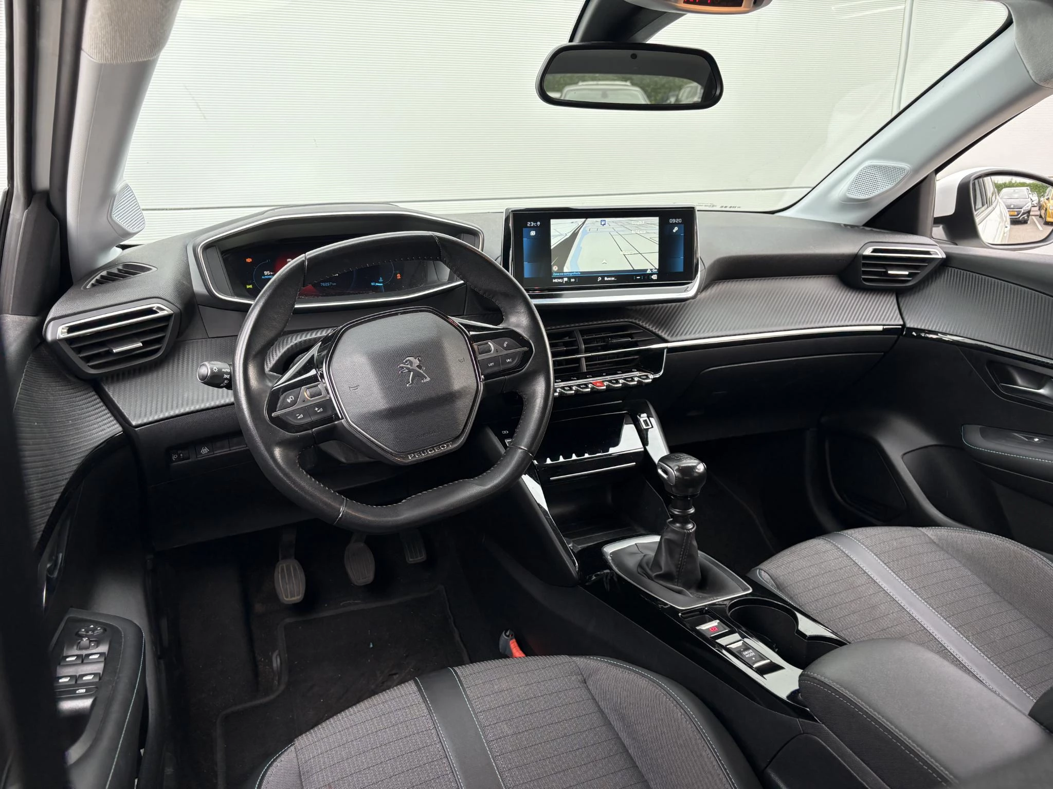 Peugeot 208 1.2 PureTech Blue Lease Allure