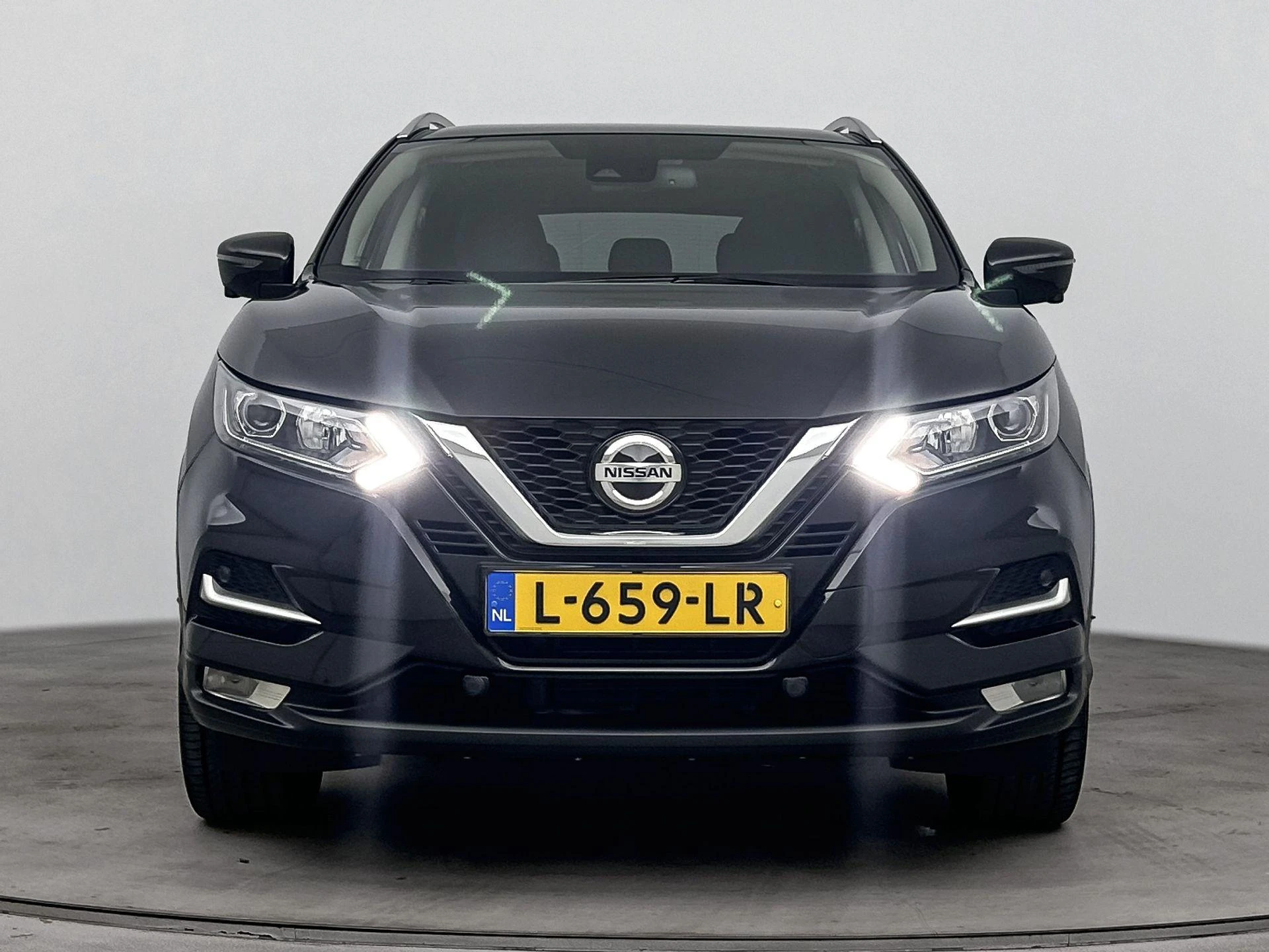 Nissan-QASHQAI-image-4