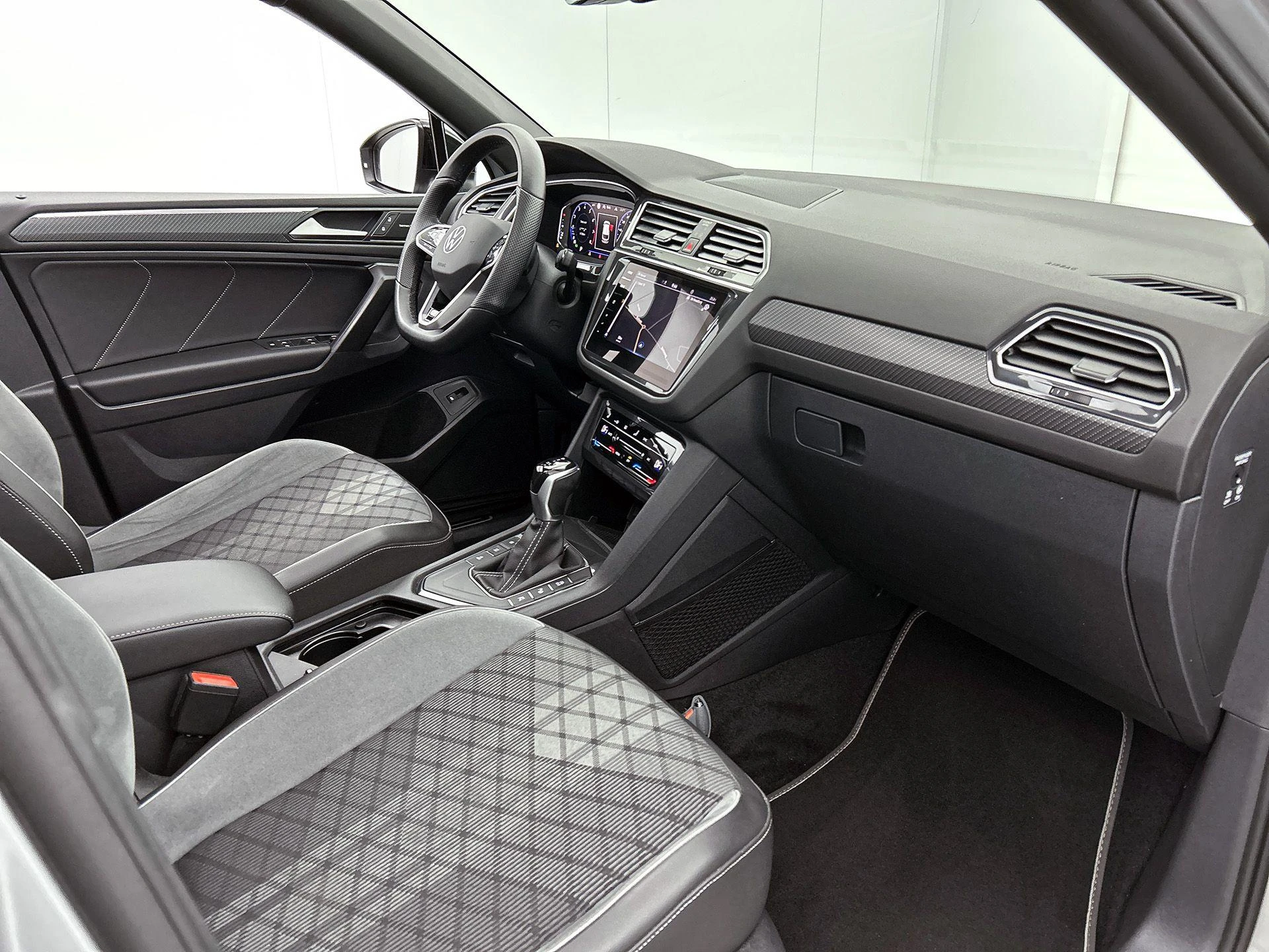 Volkswagen-Tiguan Allspace-image-21