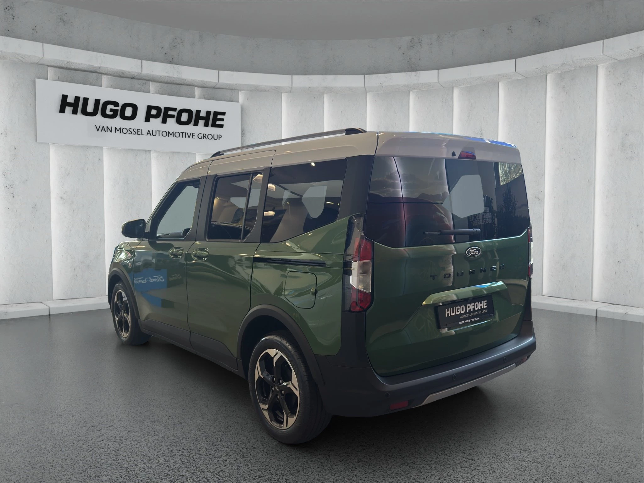 Ford-Tourneo Courier-image-1