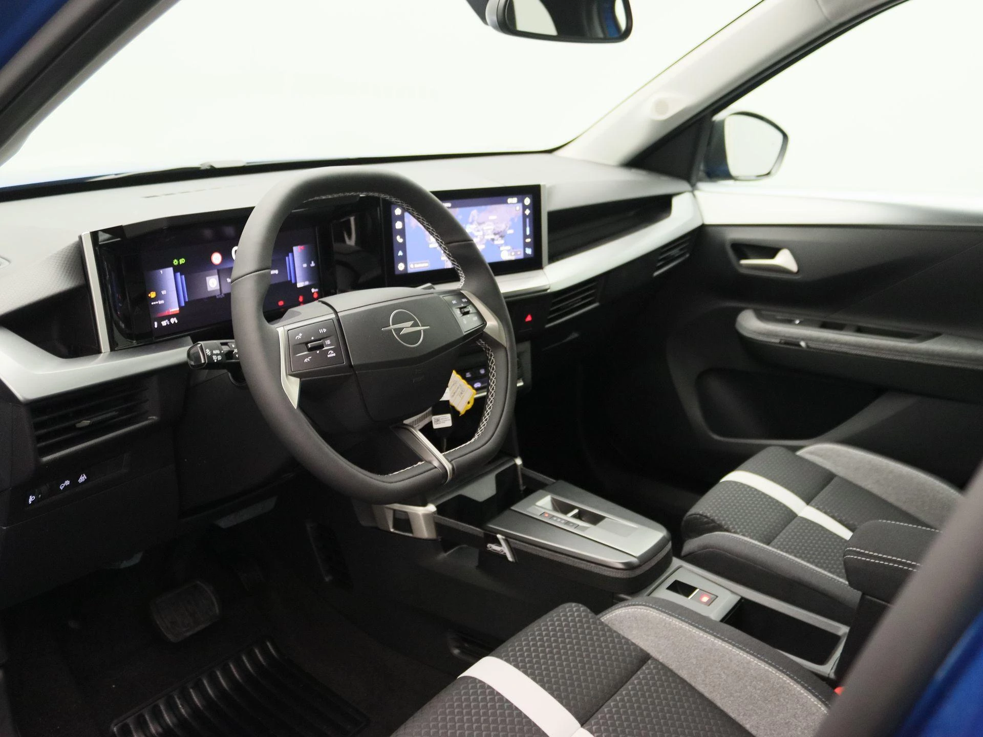 Opel-Frontera-image-23