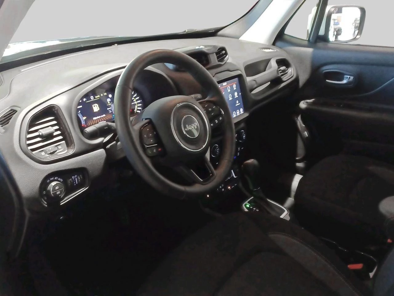 Jeep-Renegade-image-15