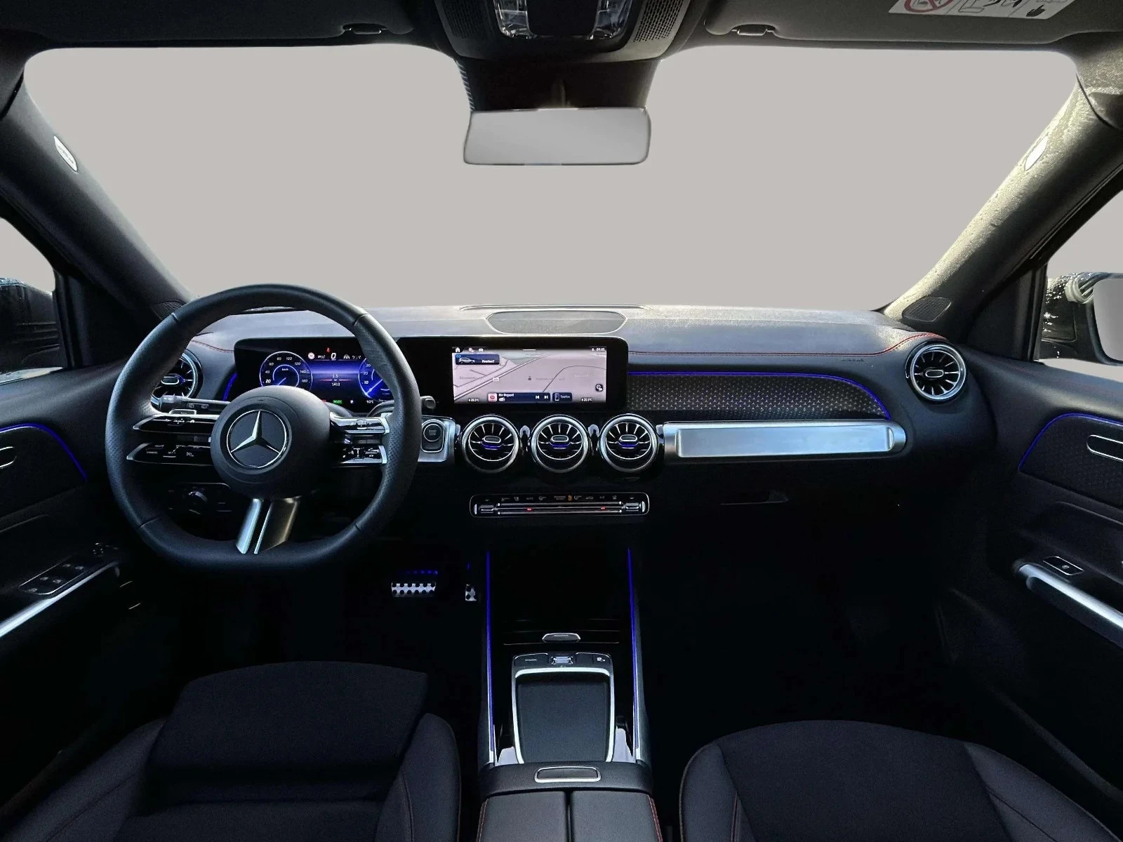 Mercedes-Benz-EQB-image-11