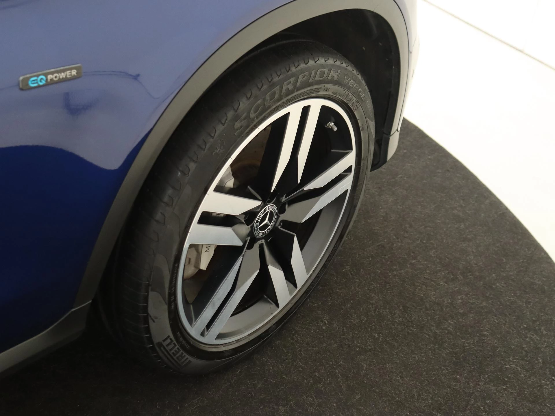 Mercedes-Benz-GLC-image-9