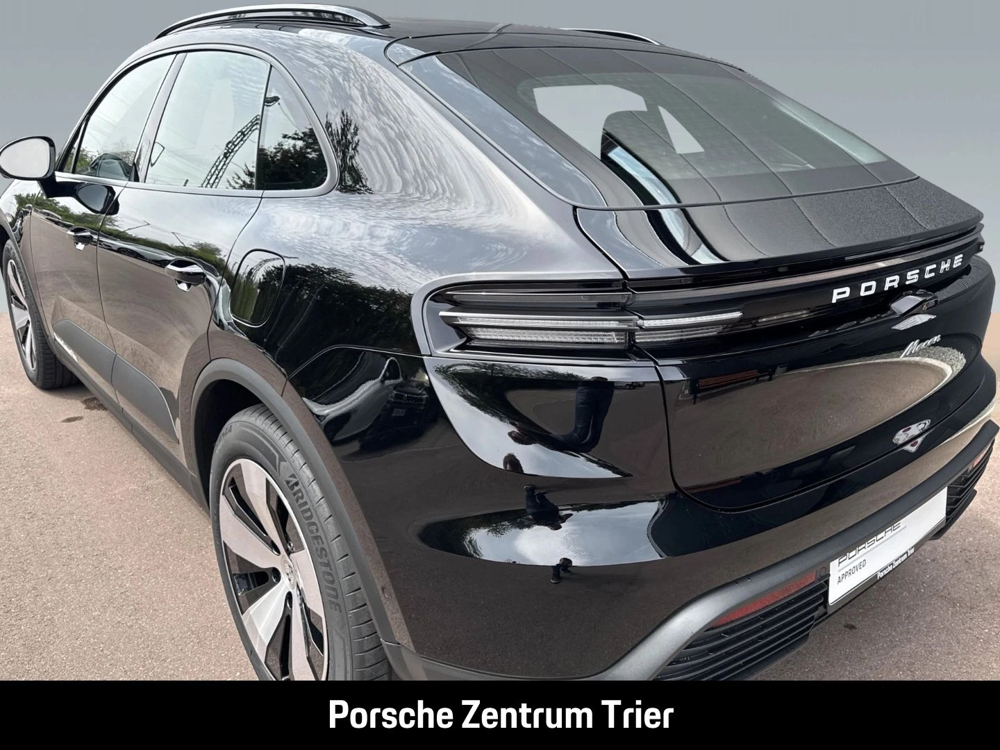 Porsche-Macan-image-9