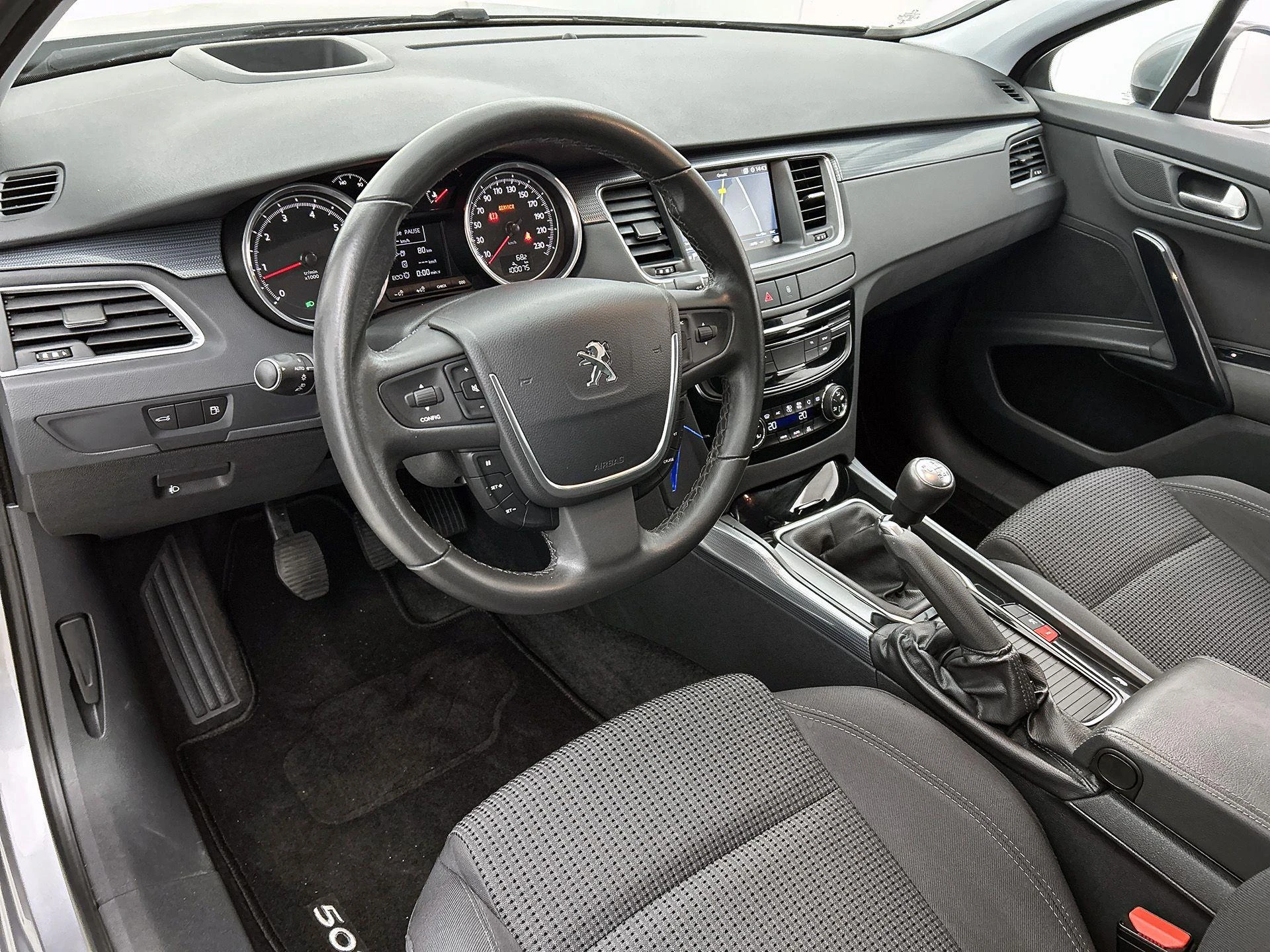 Peugeot-508-image-19