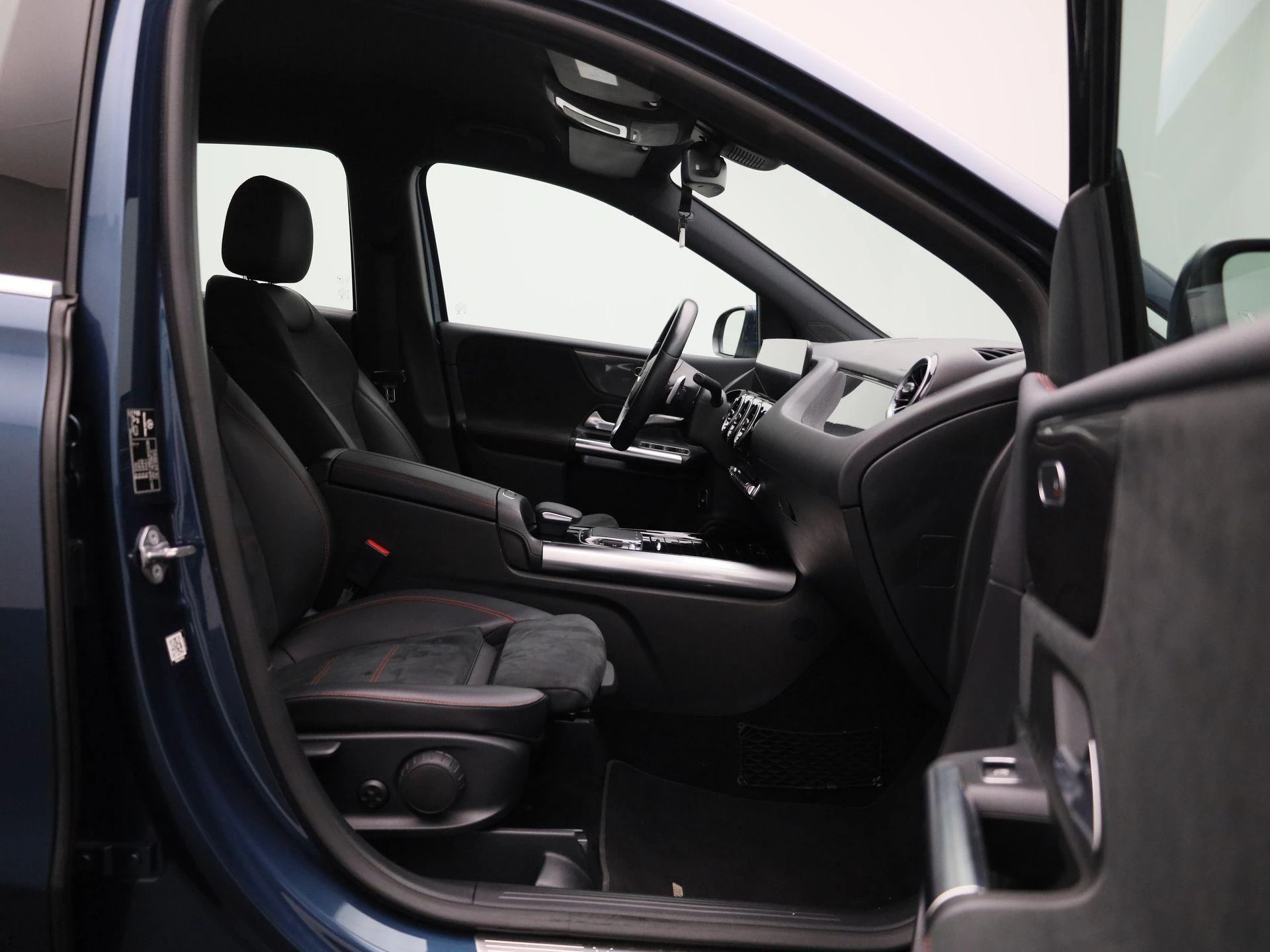 Mercedes-Benz B-Klasse 180 Business Solution AMG
