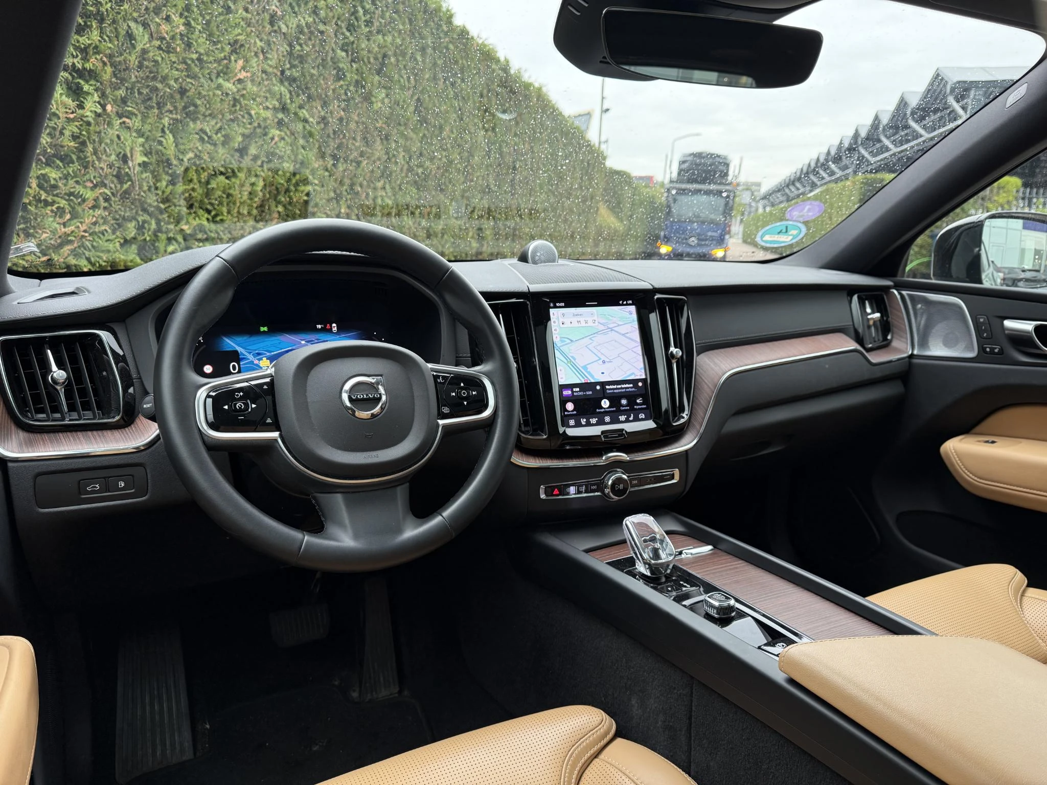 Volvo-XC60-image-1