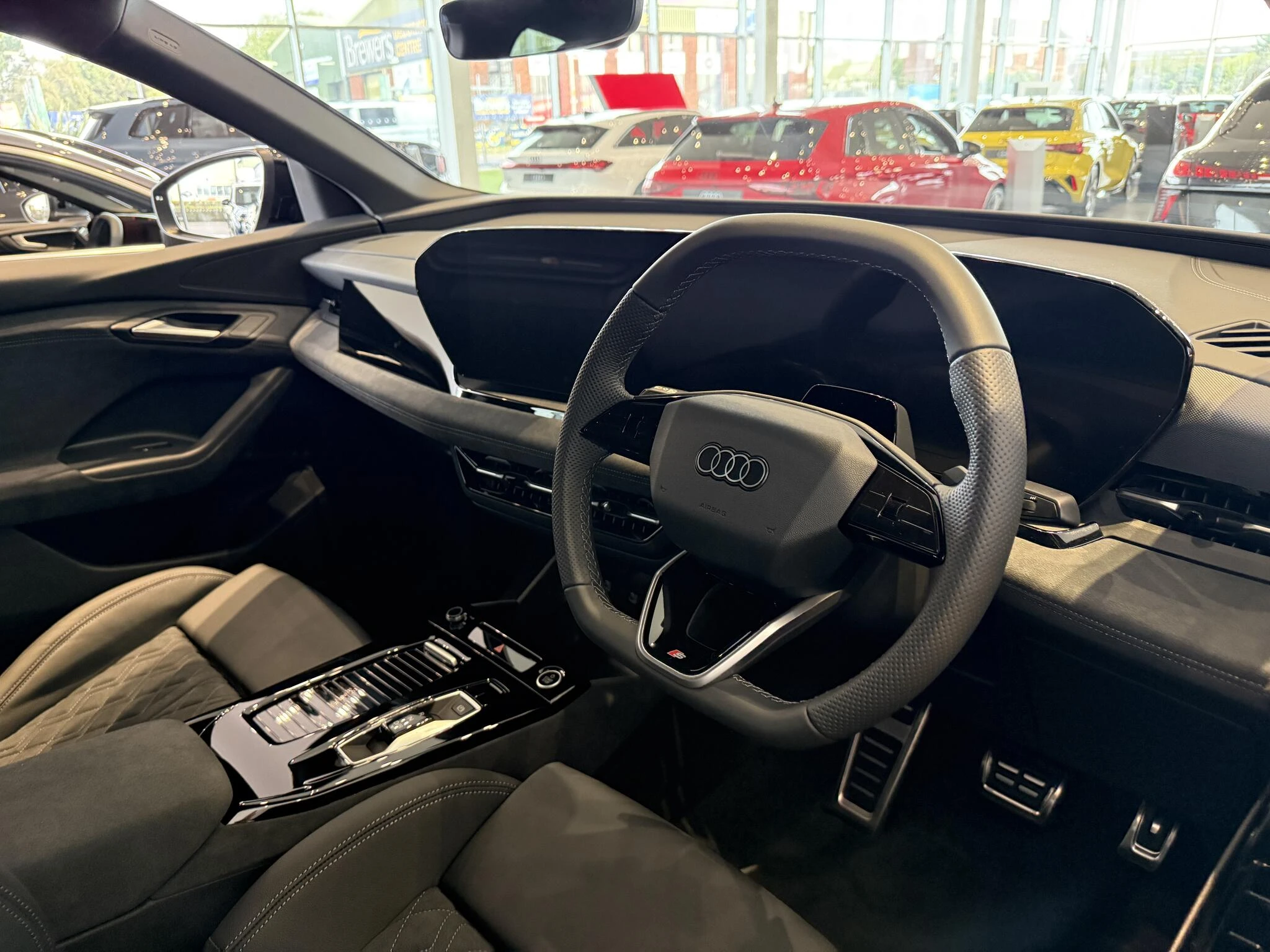 Audi-Q6 e-tron-image-7