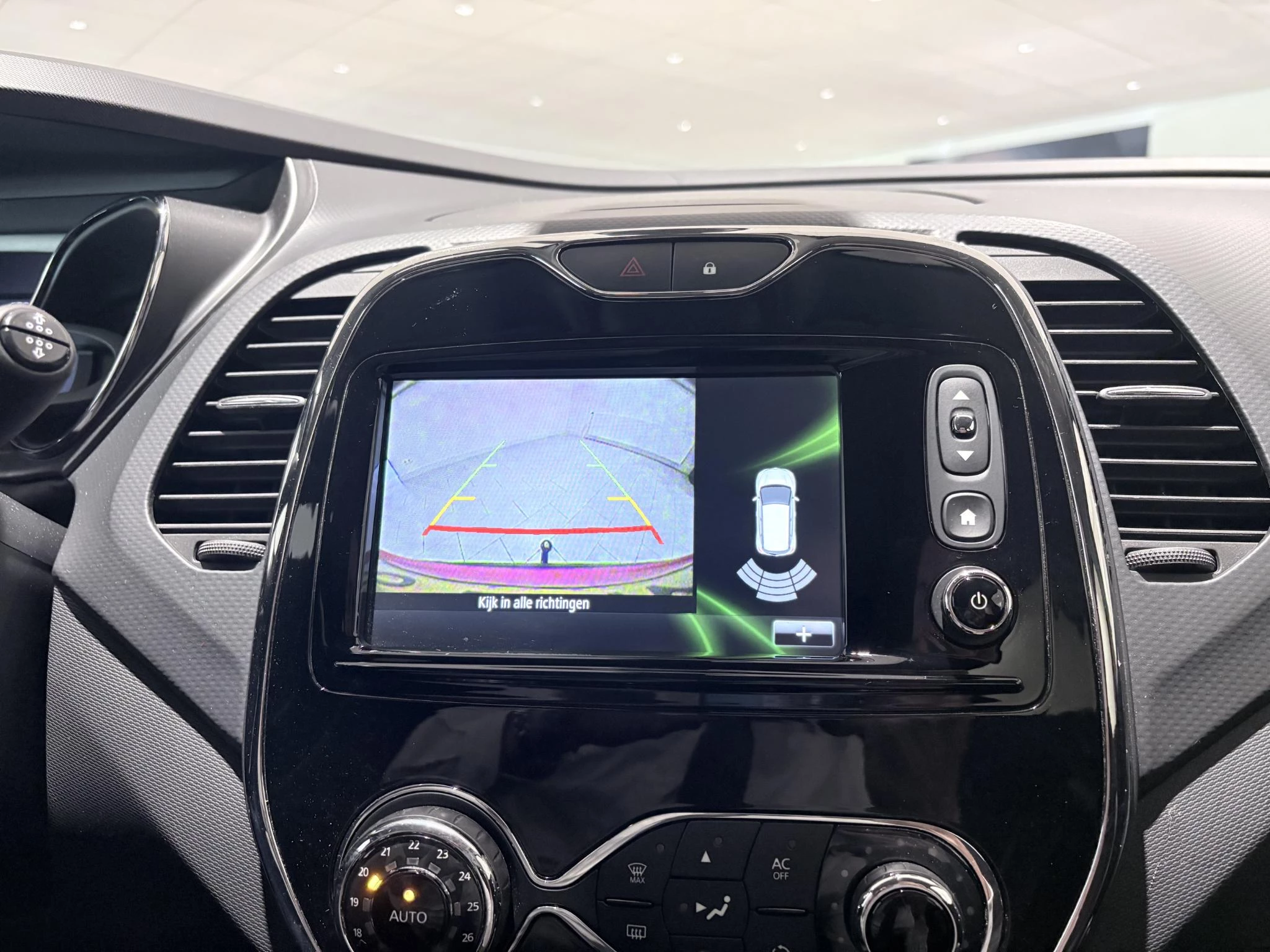 Renault-Captur-image-16