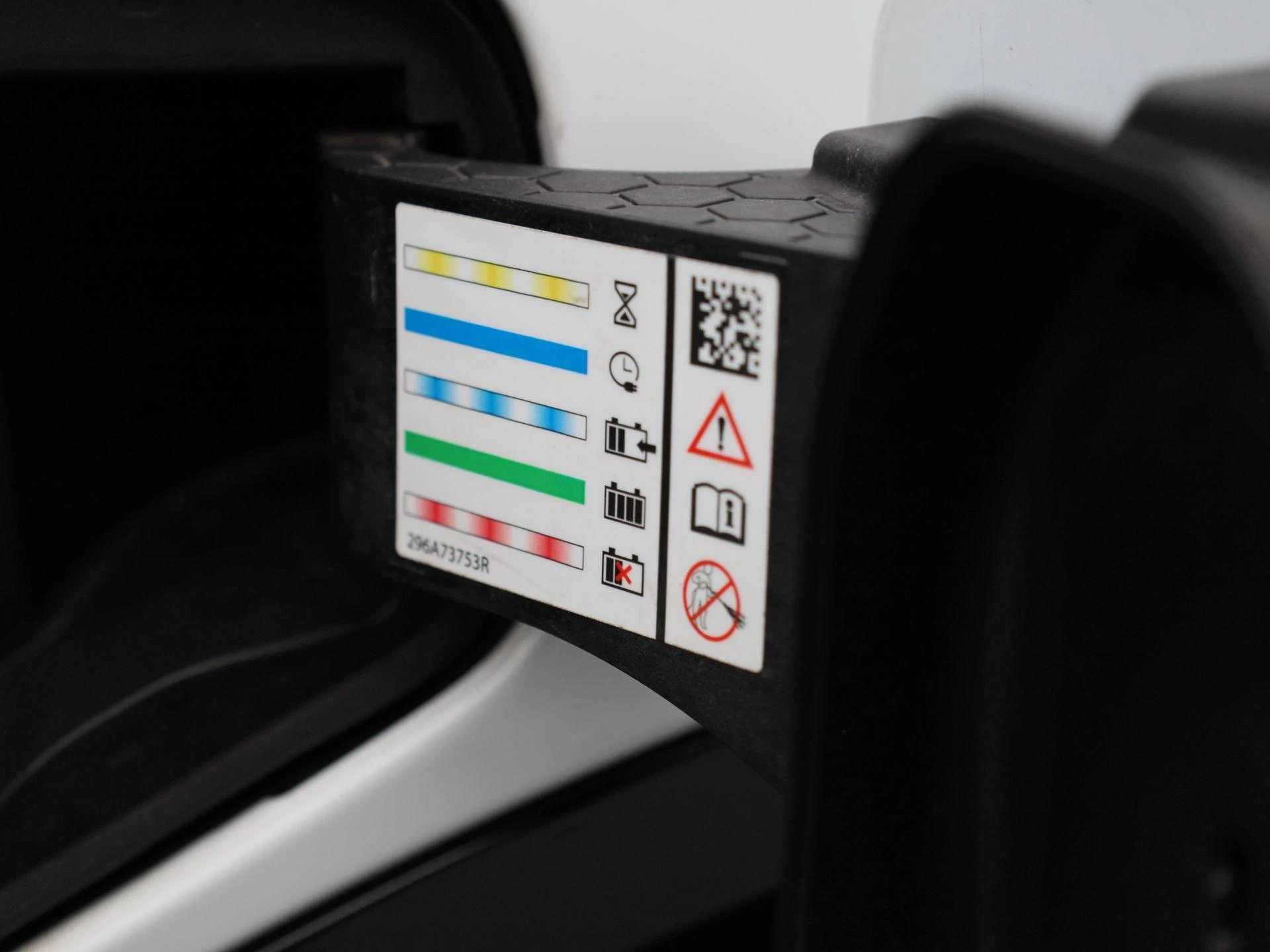 Renault-Megane E-Tech-image-33