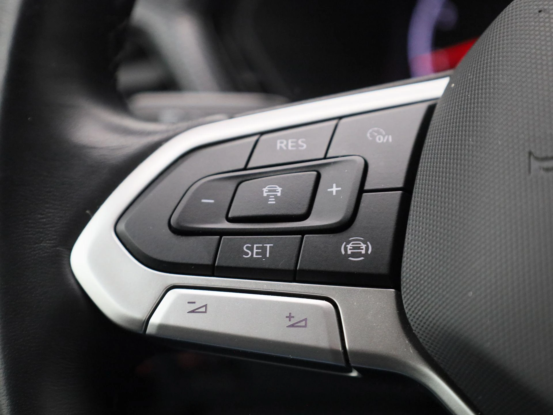 Volkswagen-T-Cross-image-17