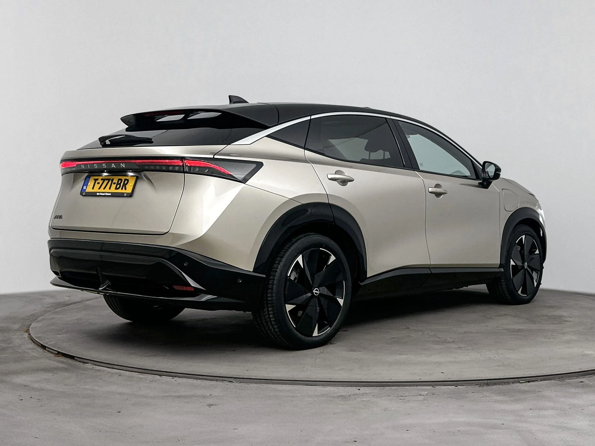 Nissan-ARIYA-image-3
