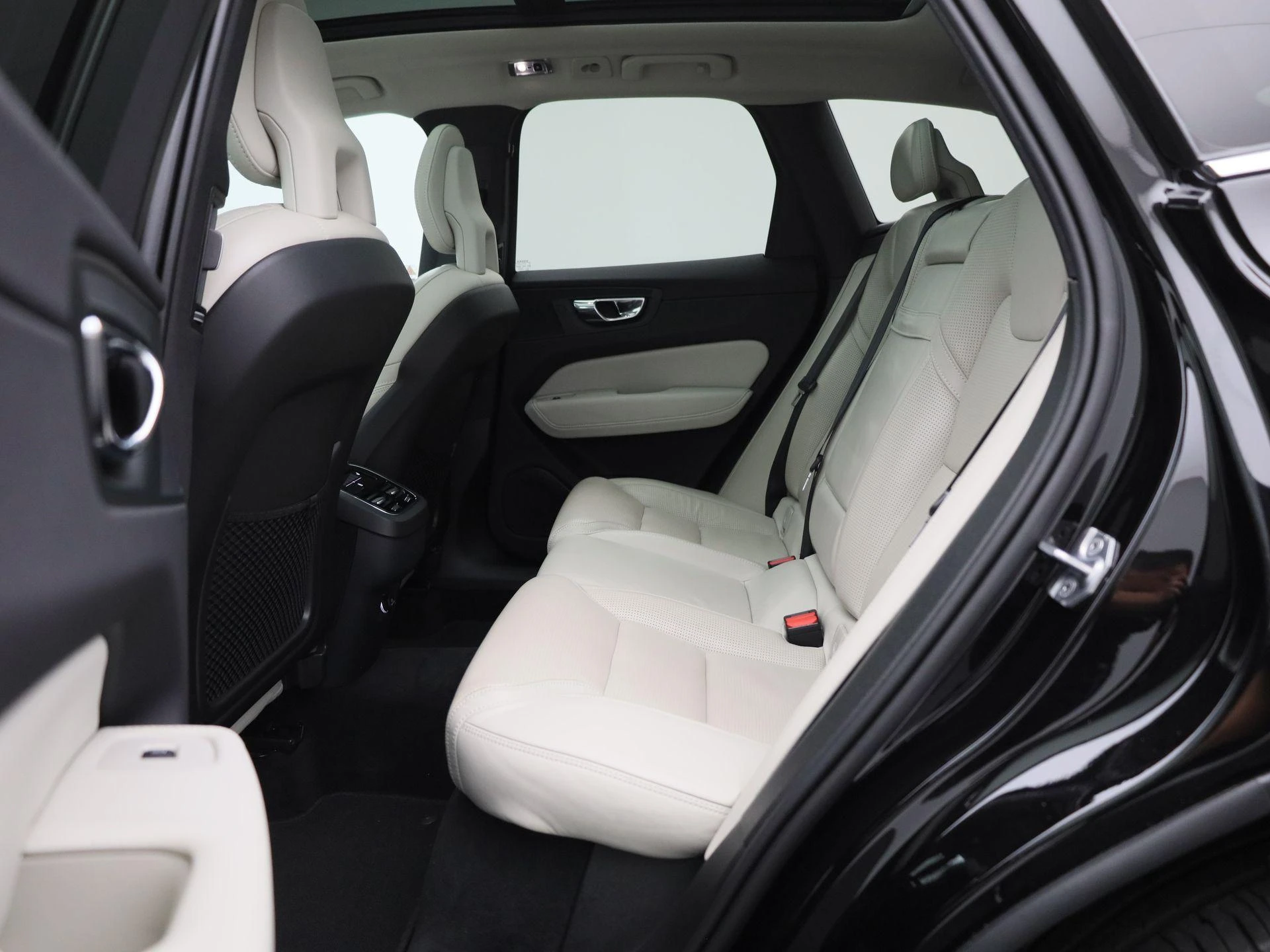 Volvo-XC60-image-11
