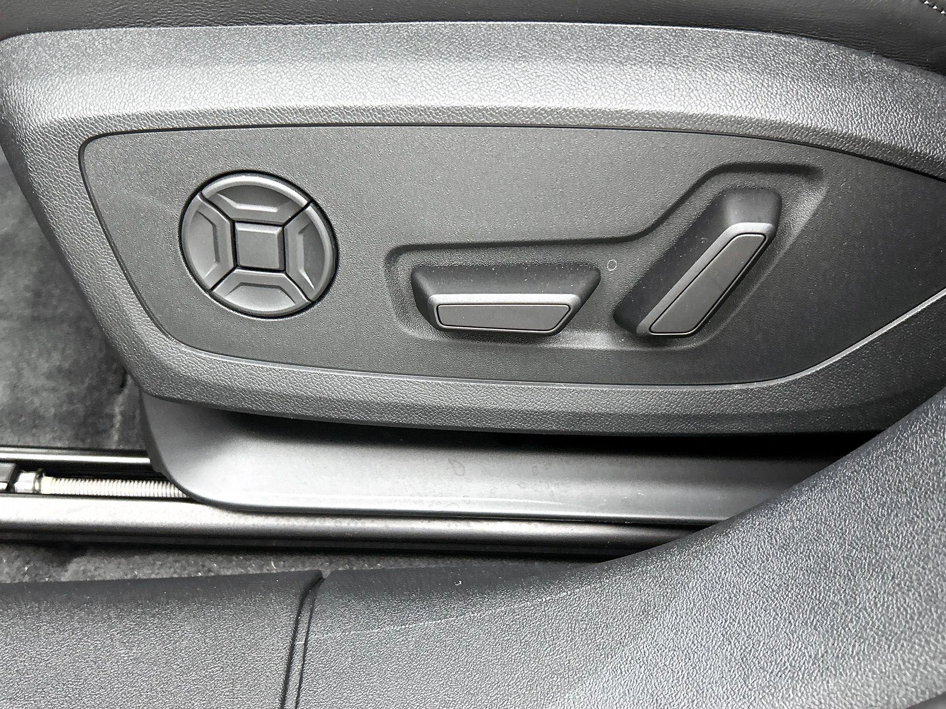 Audi-A6 Avant e-tron-image-24