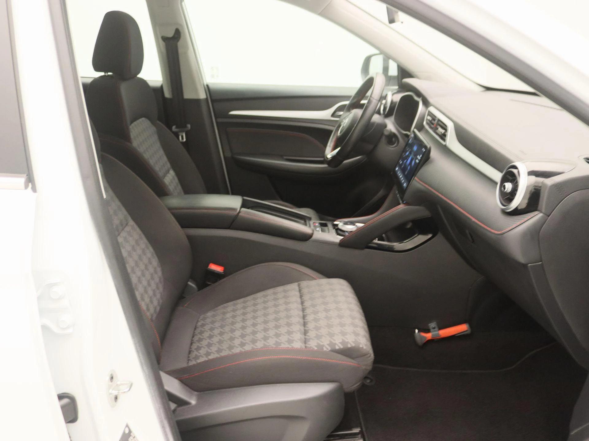 MG-ZS EV-image-24