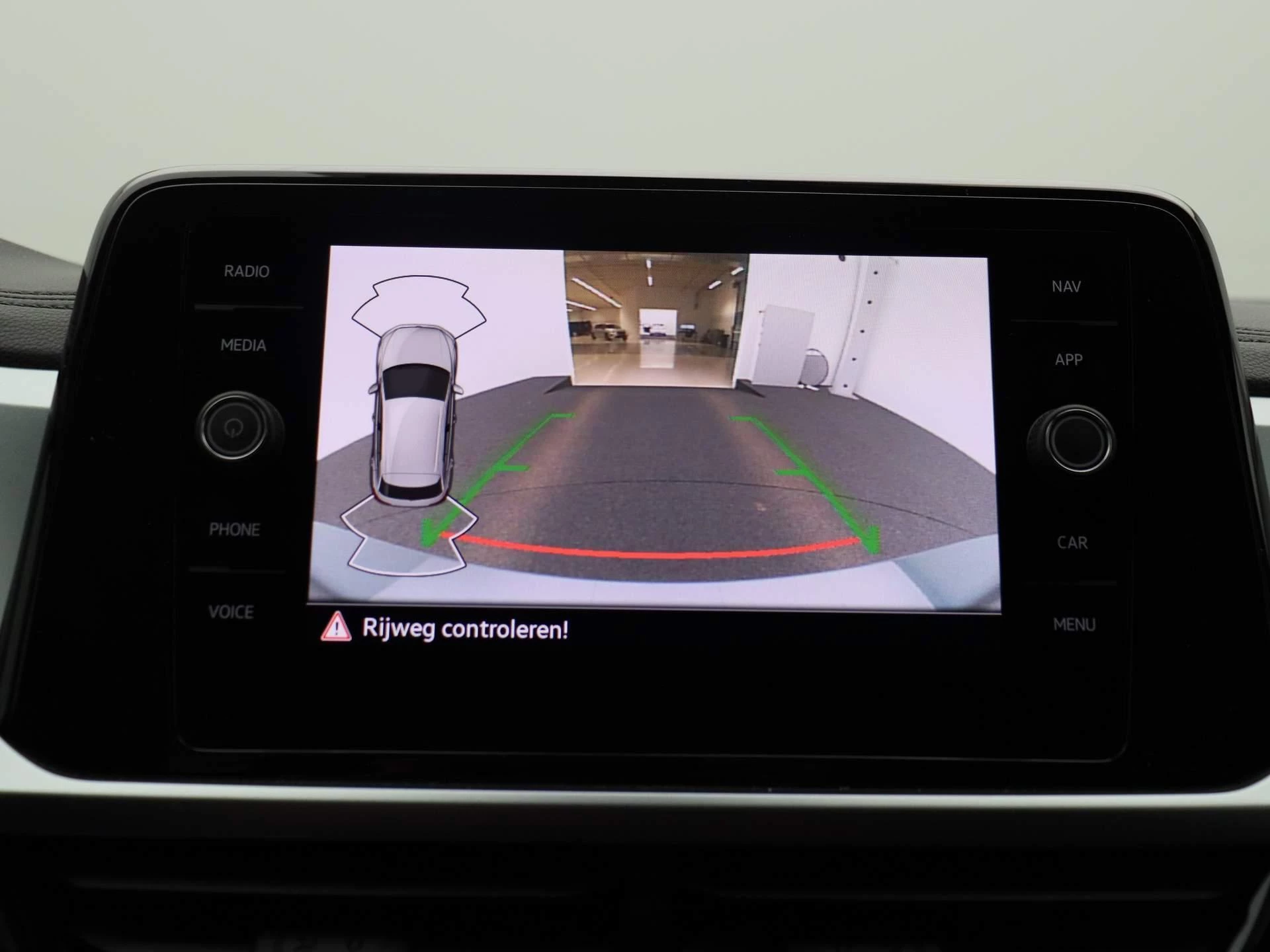 Volkswagen-T-Roc-image-23