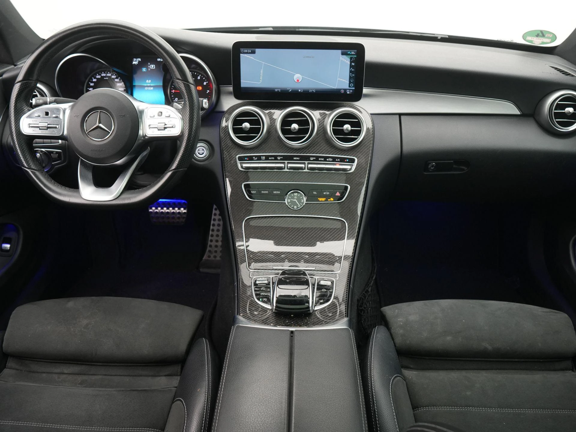 Mercedes-Benz-C-Klasse-image-6