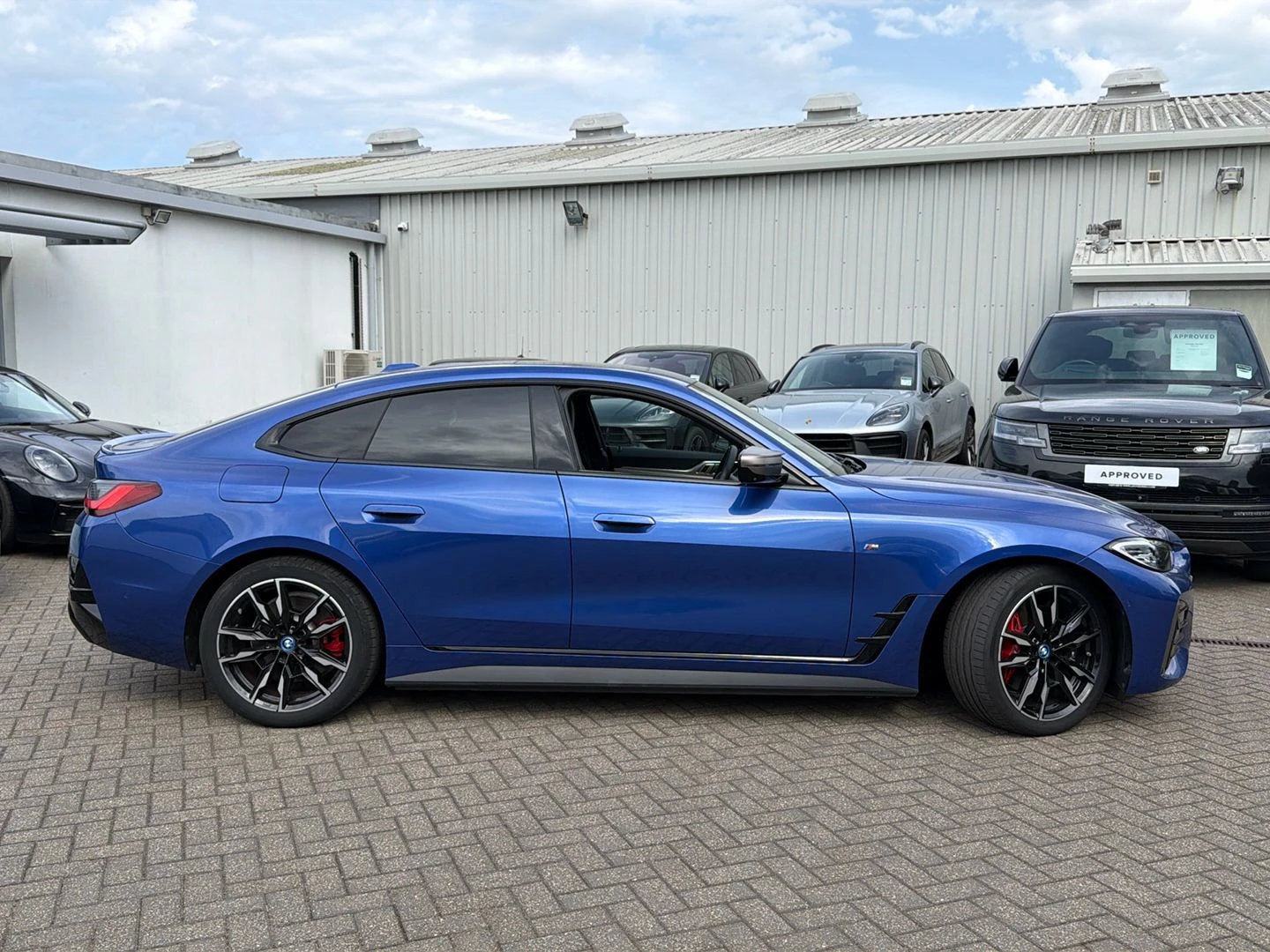 BMW i4, image 11