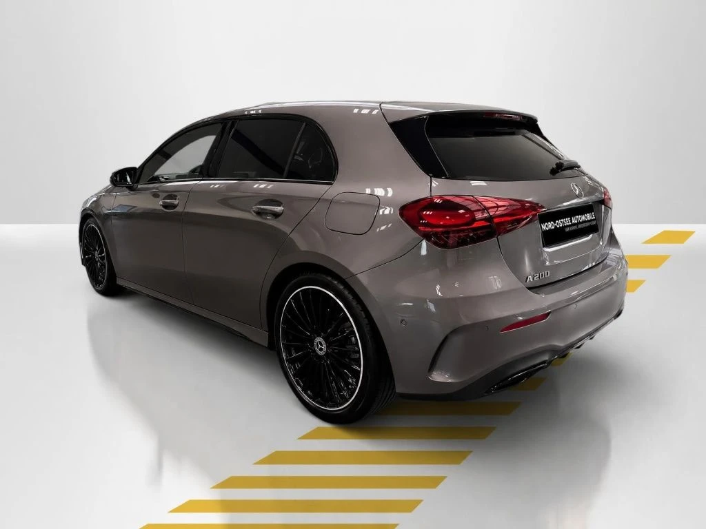 Mercedes-Benz-A-Klasse 200-image-12