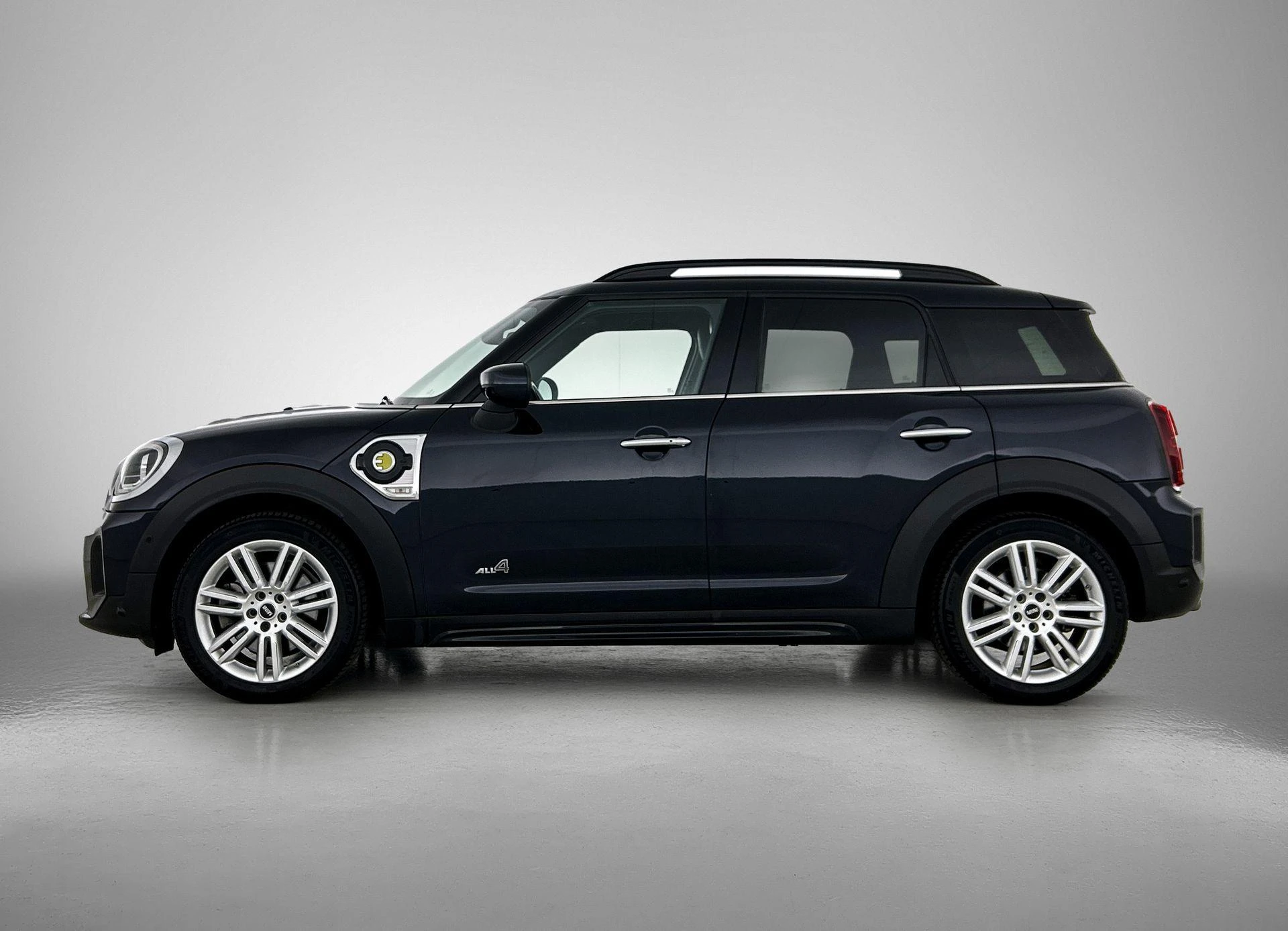 MINI-Countryman-image-1