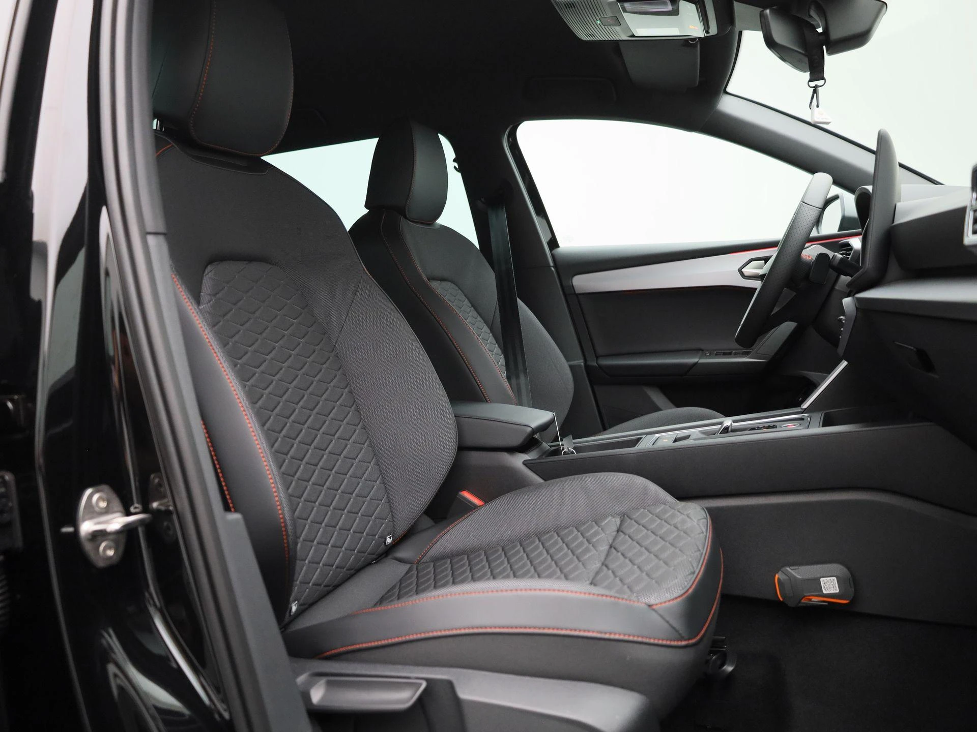 SEAT Leon Sportstourer 1.5 TSI e-Hybrid FR Business