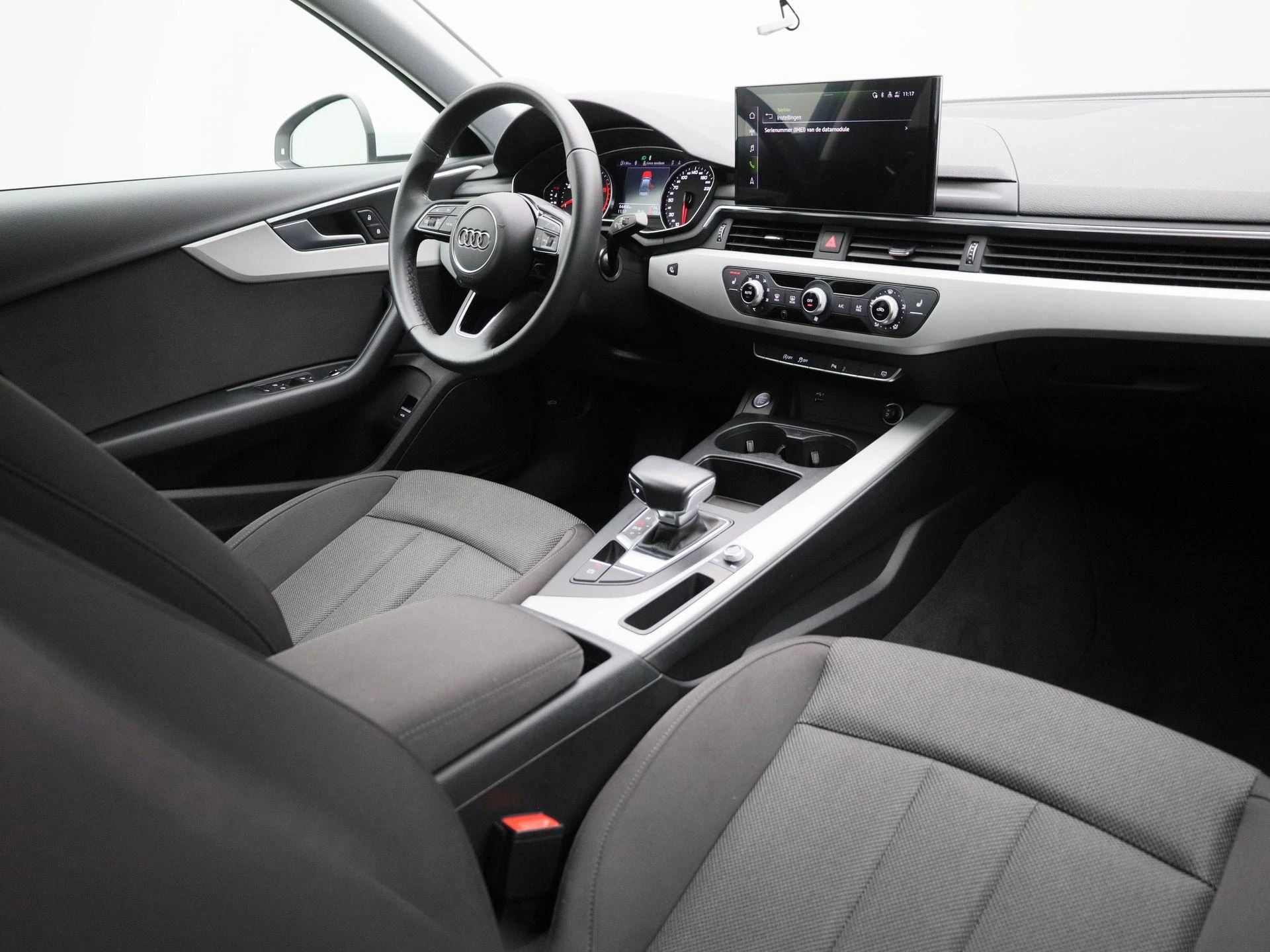 Audi-A4-image-40