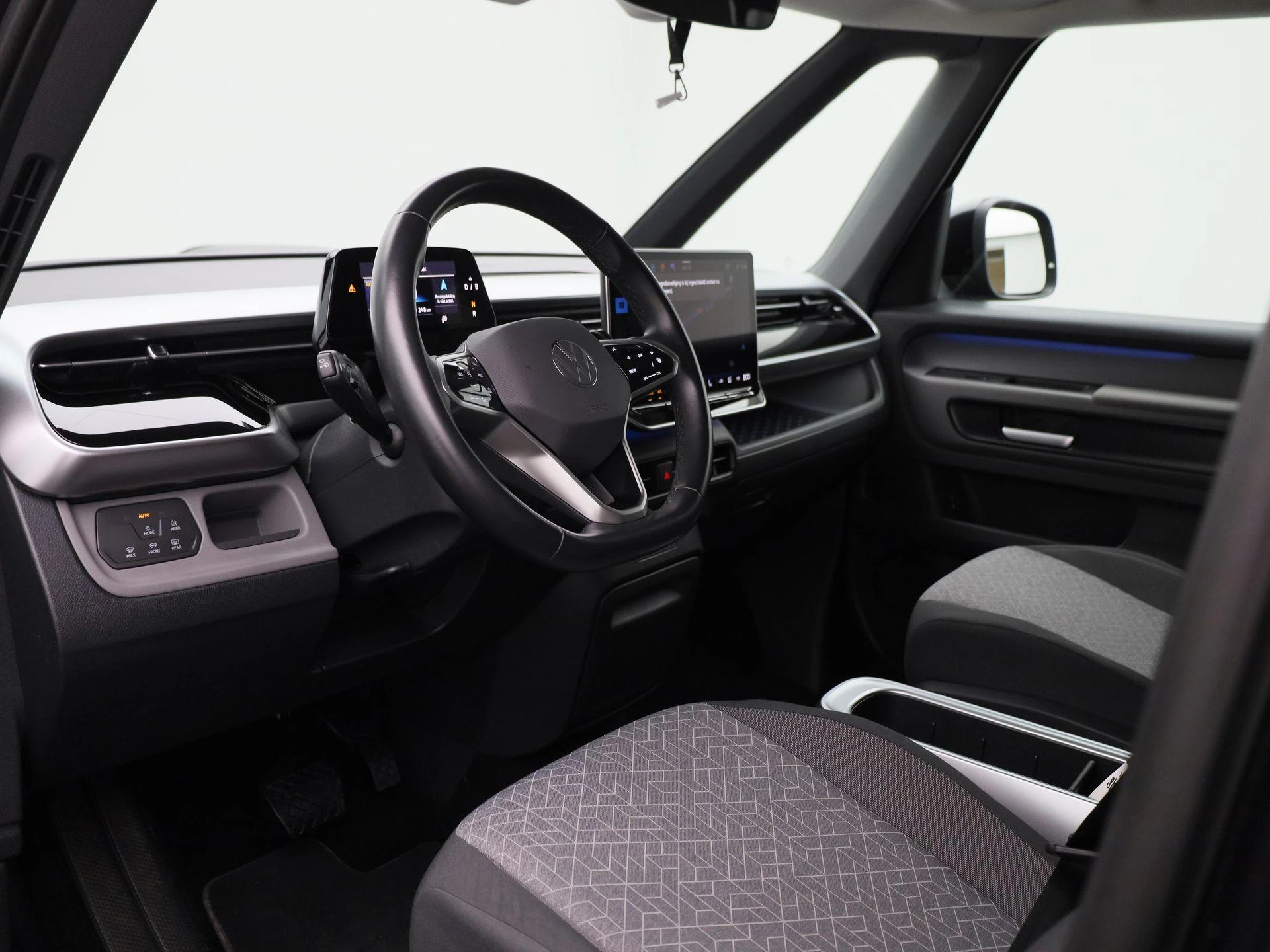 Volkswagen-ID. Buzz-image-36