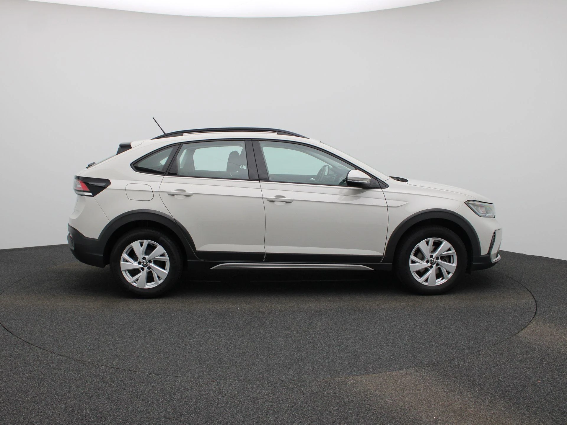 Volkswagen-Taigo-image-5