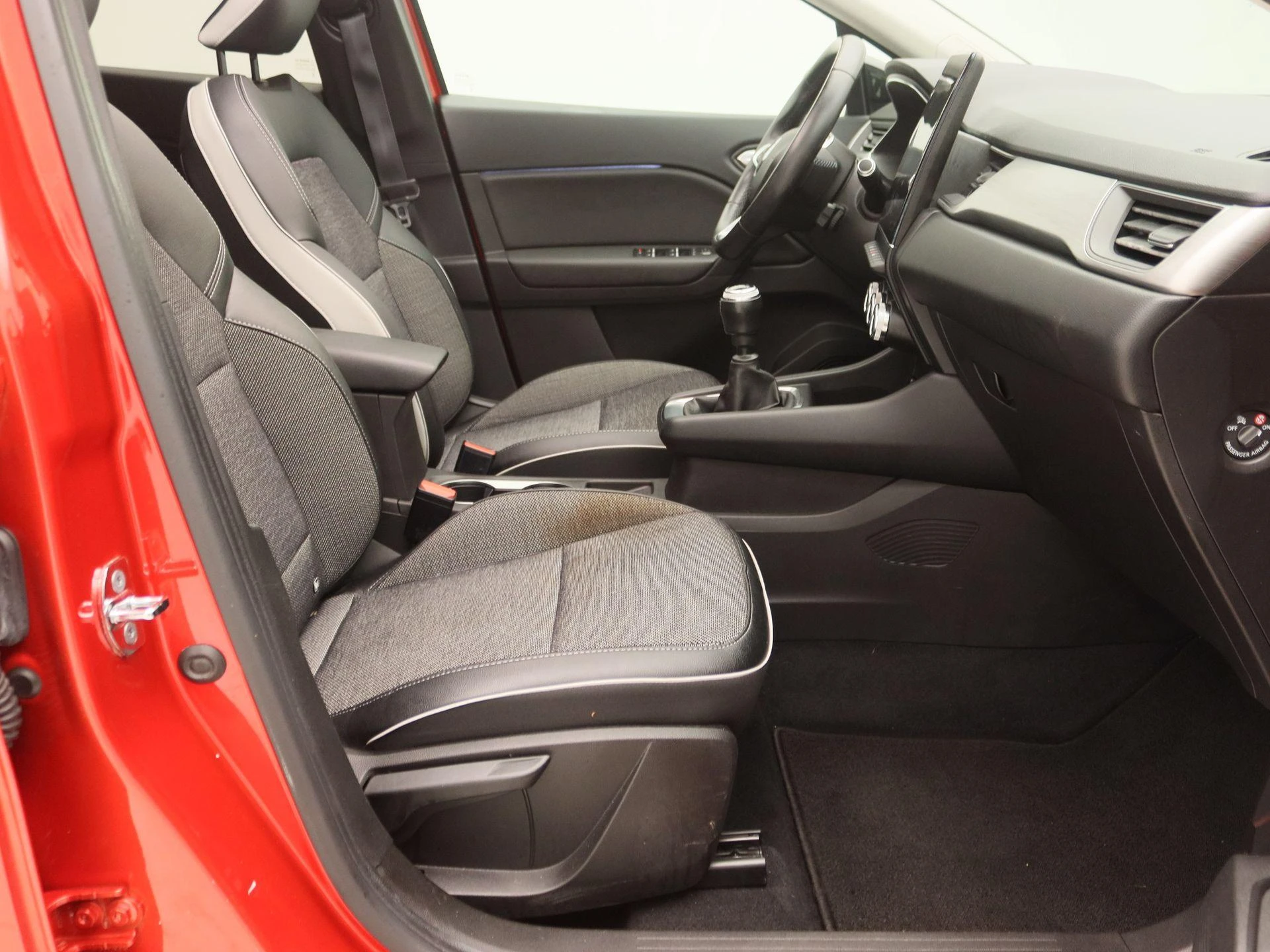 Renault-Captur-image-24