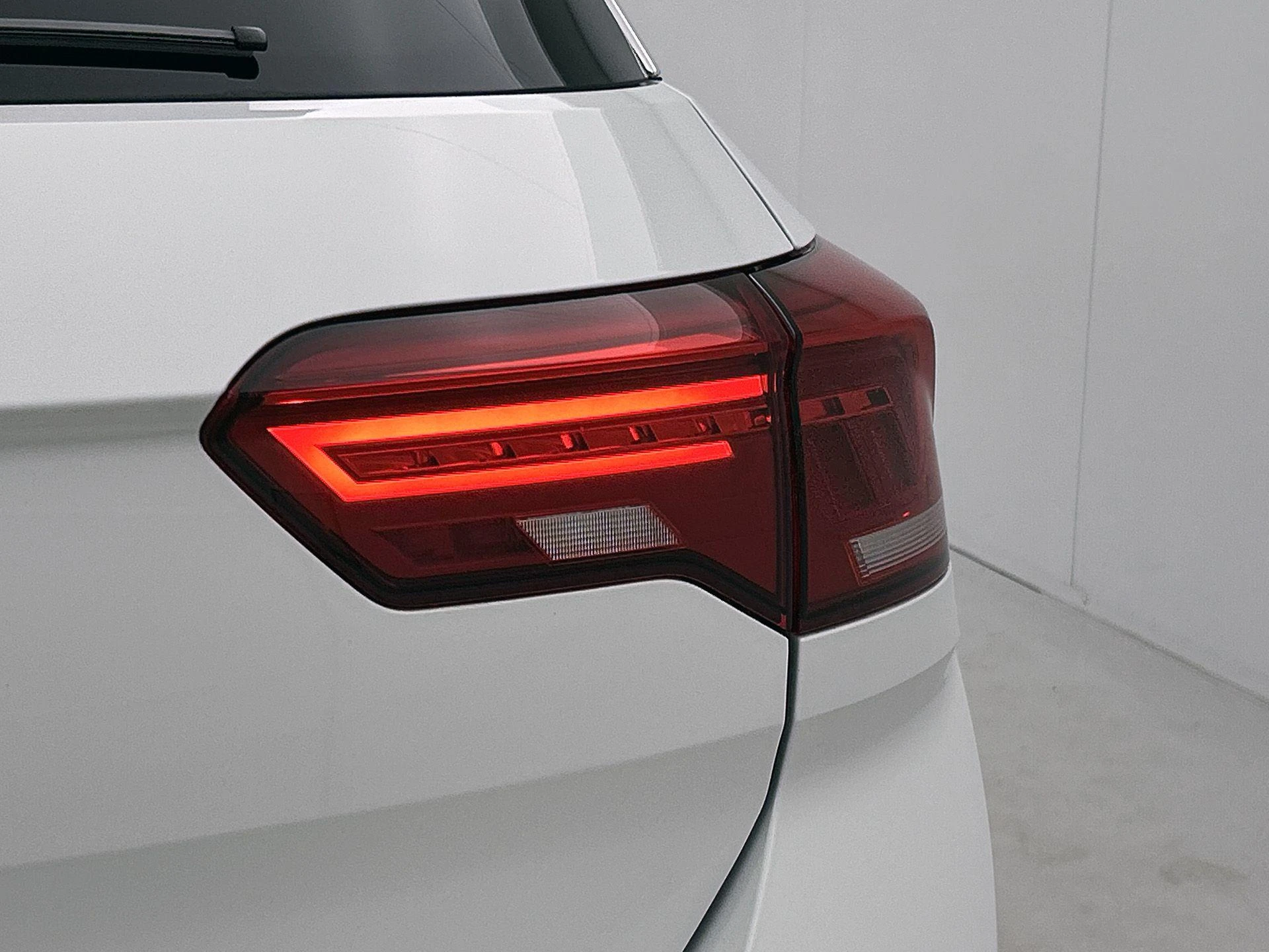 Volkswagen-T-Roc-image-24