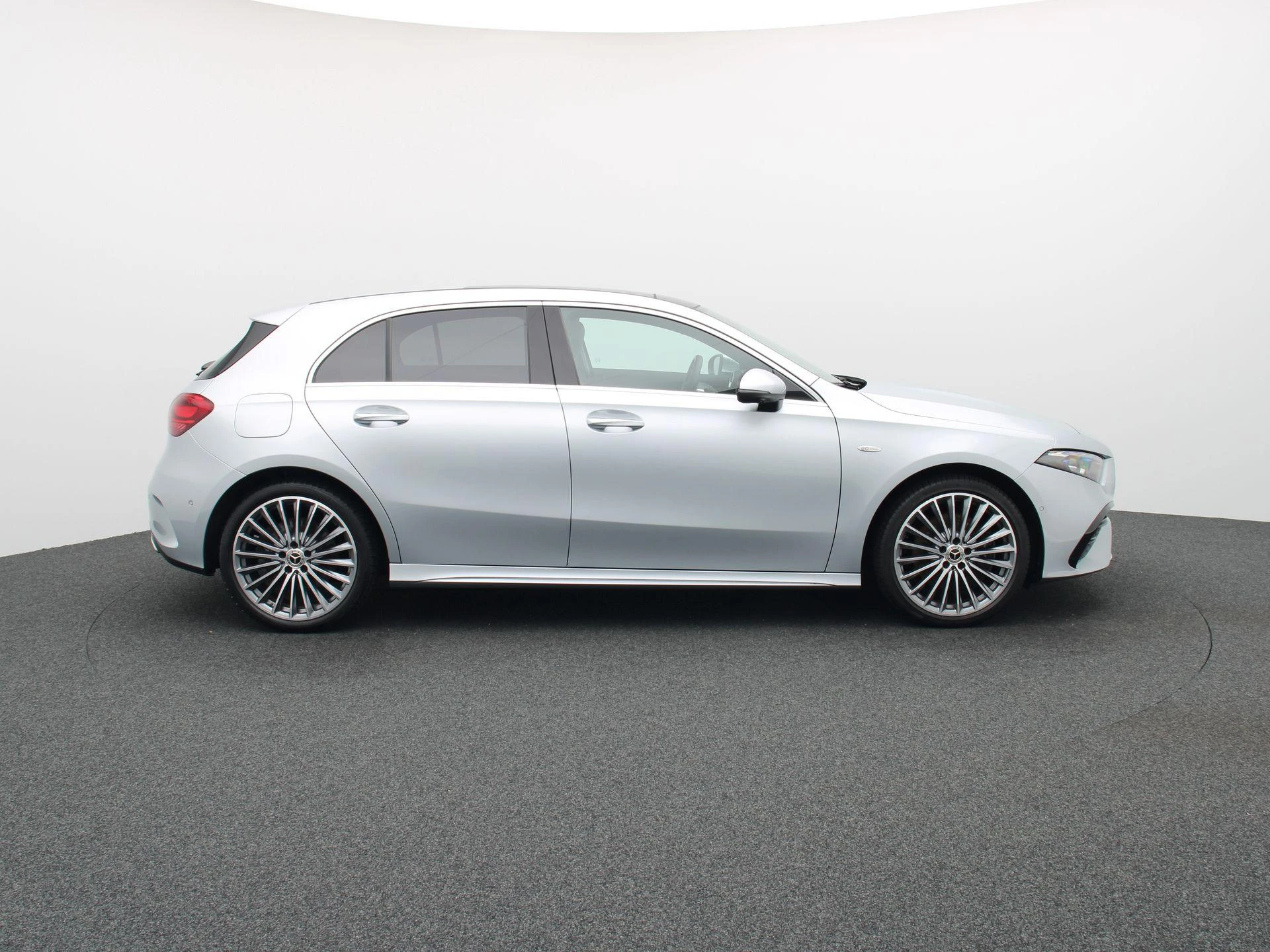 Mercedes-Benz-Classe A-image-5