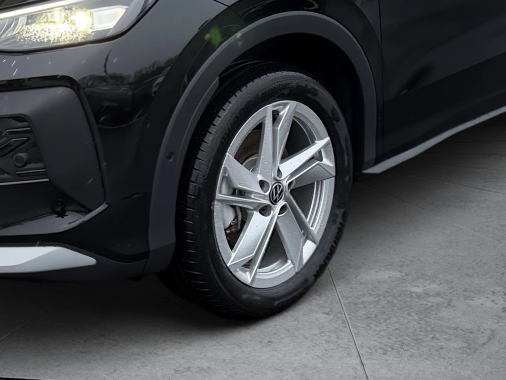 Volkswagen-T-Roc-image-2