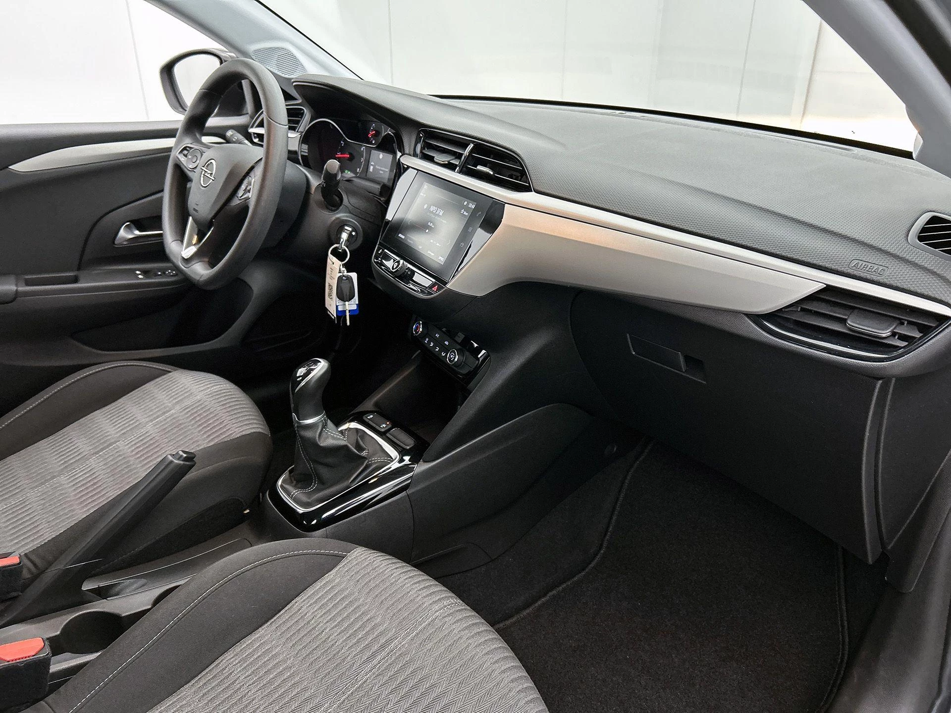 Opel-Corsa-image-20