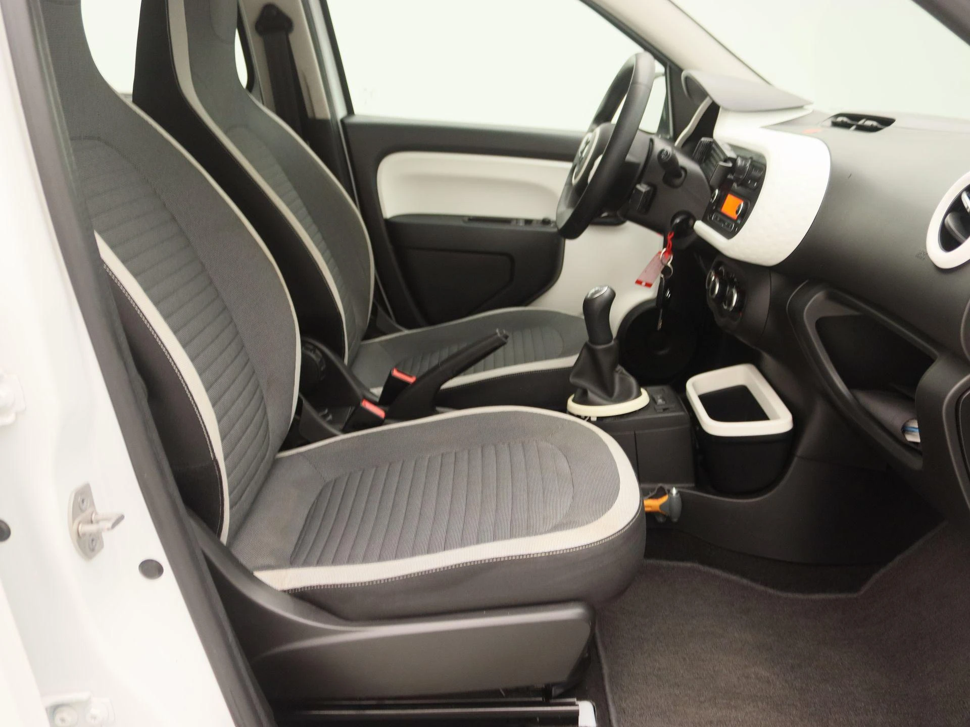 Renault-Twingo-image-21
