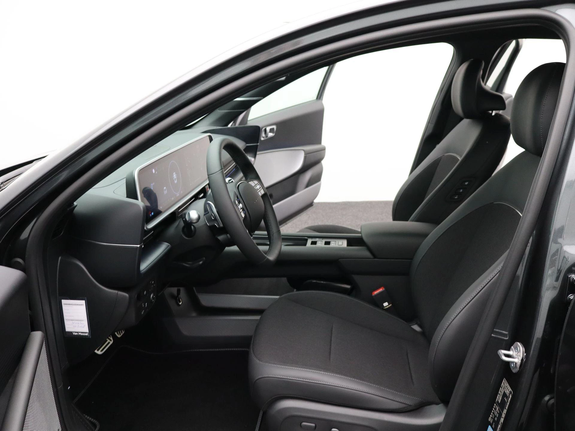 Hyundai-IONIQ 6-image-11