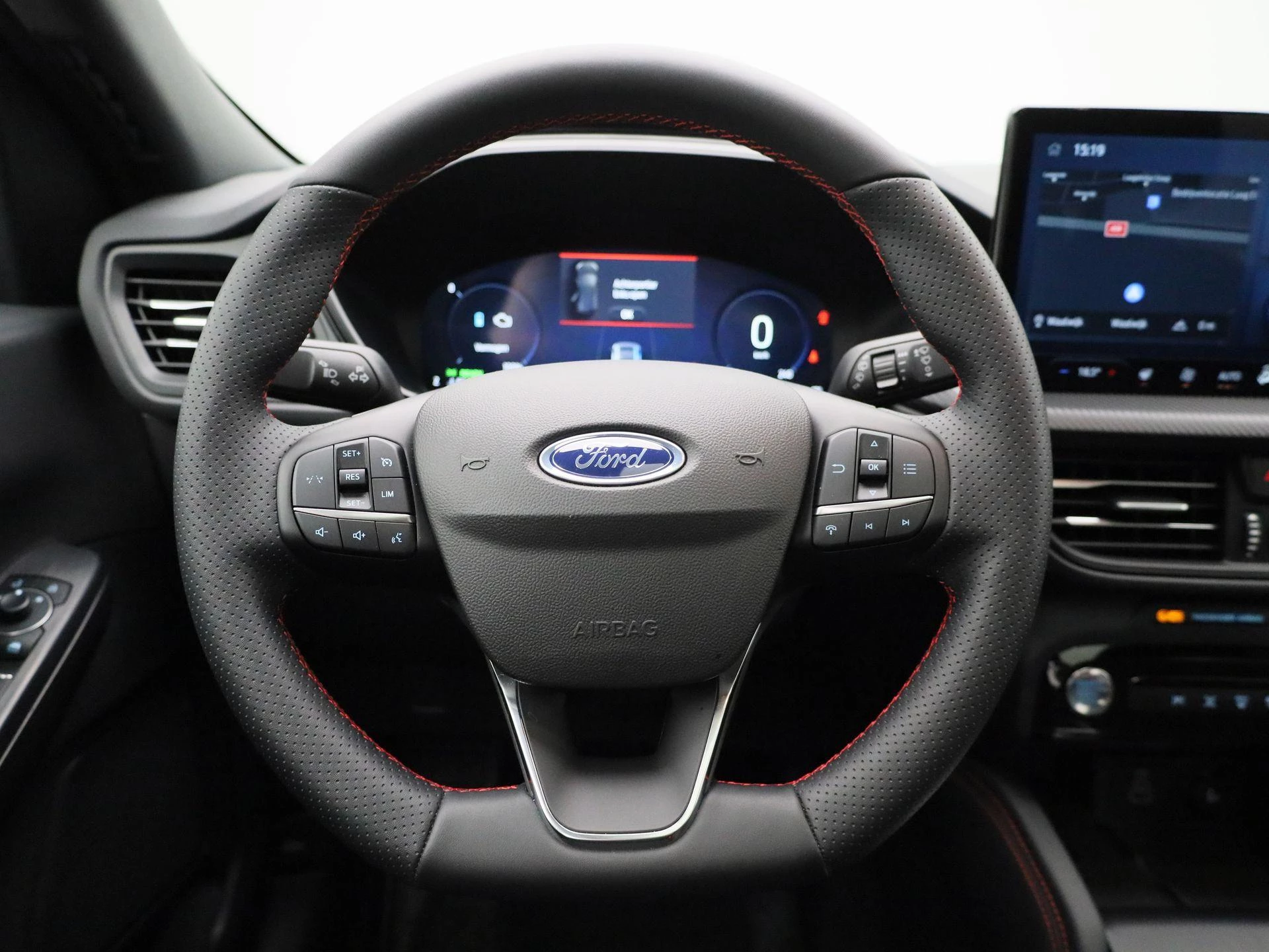 Ford-Kuga-image-6