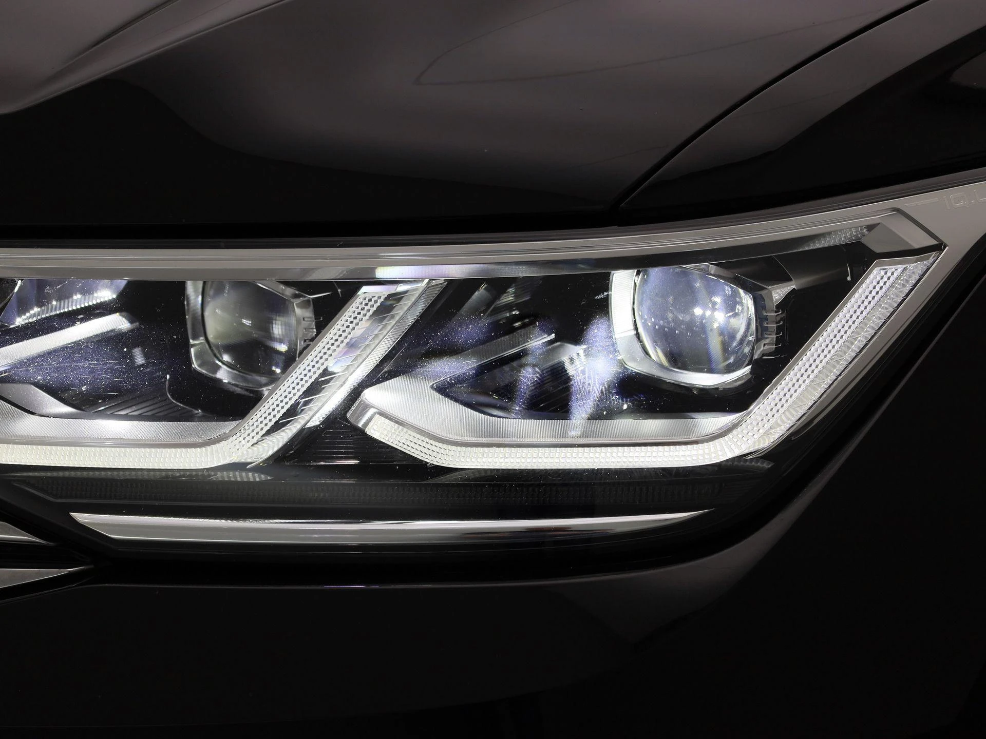 Volkswagen-Tiguan-image-15