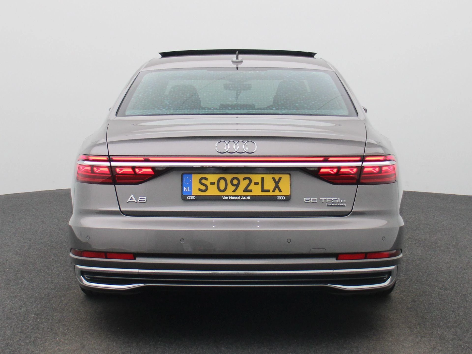 Audi A8 60 TFSI e quattro