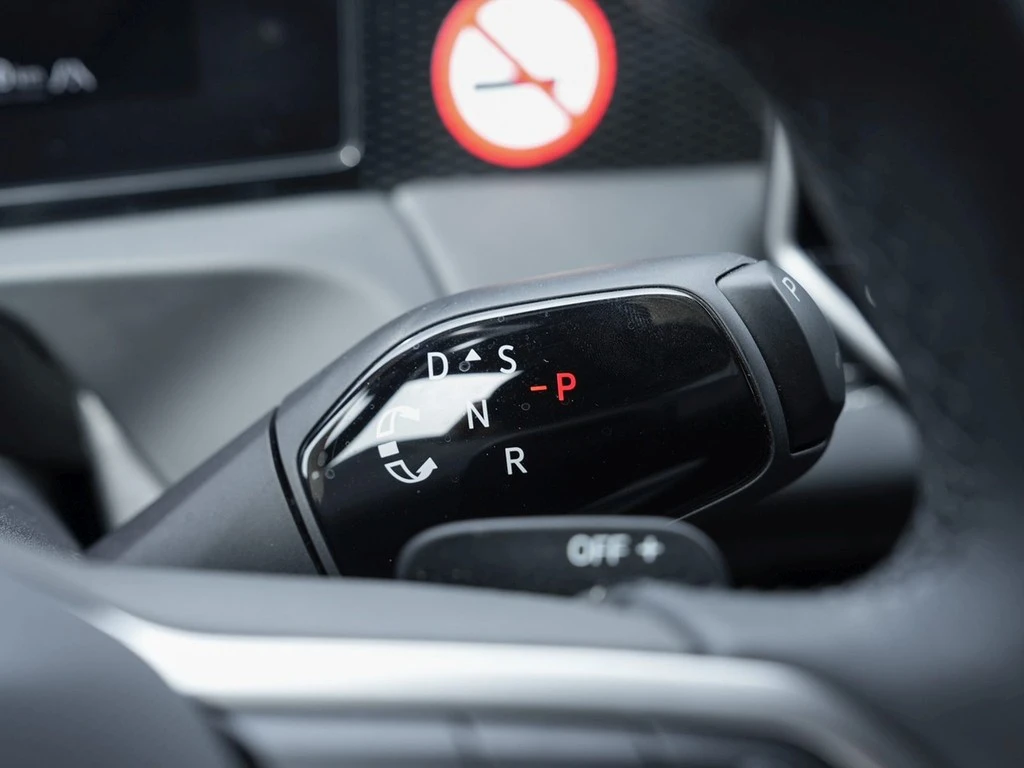 Volkswagen Tiguan 1.5 eTSI DSG Goal AHK/Navi/RFK