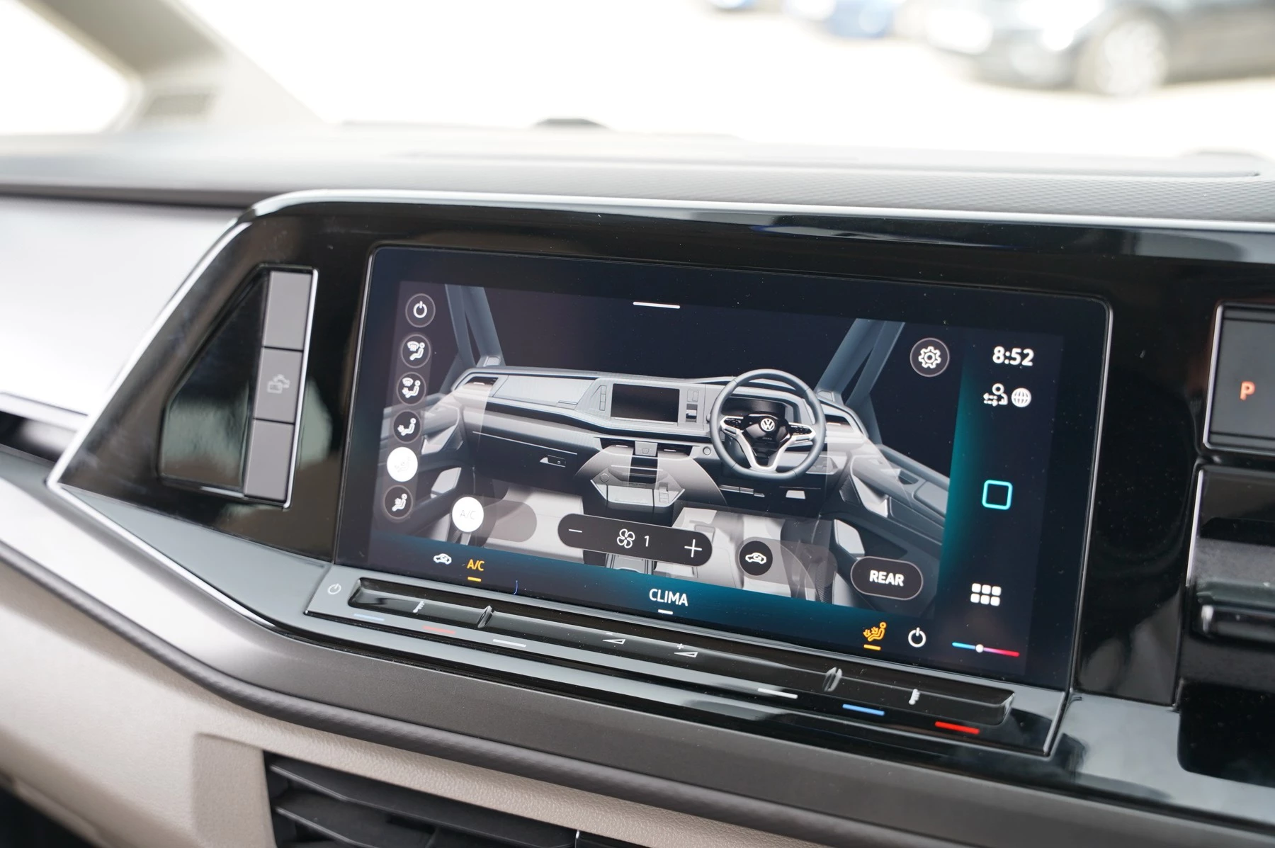 Volkswagen-California-image-17