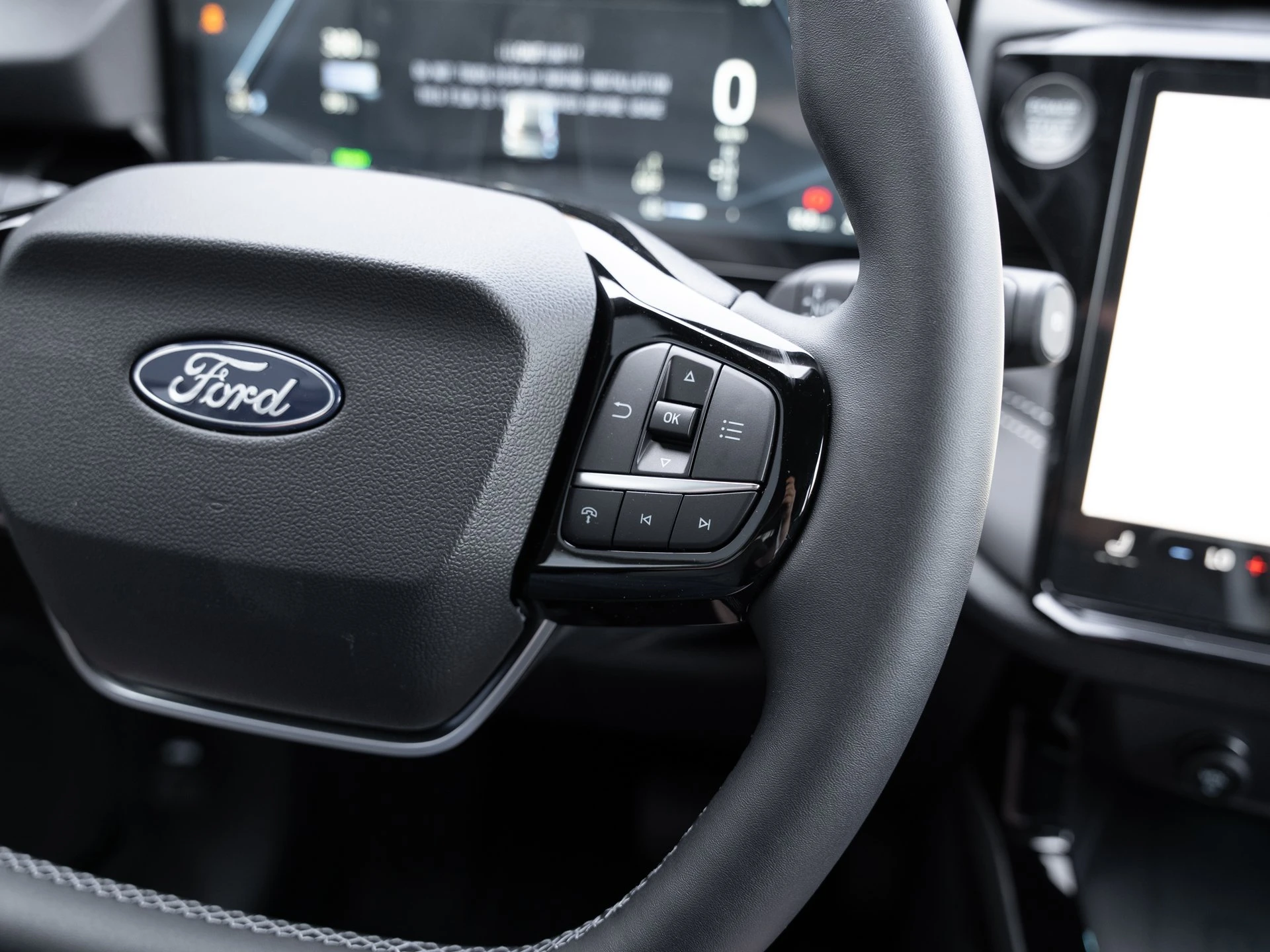 Ford-Puma Gen-E-image-22