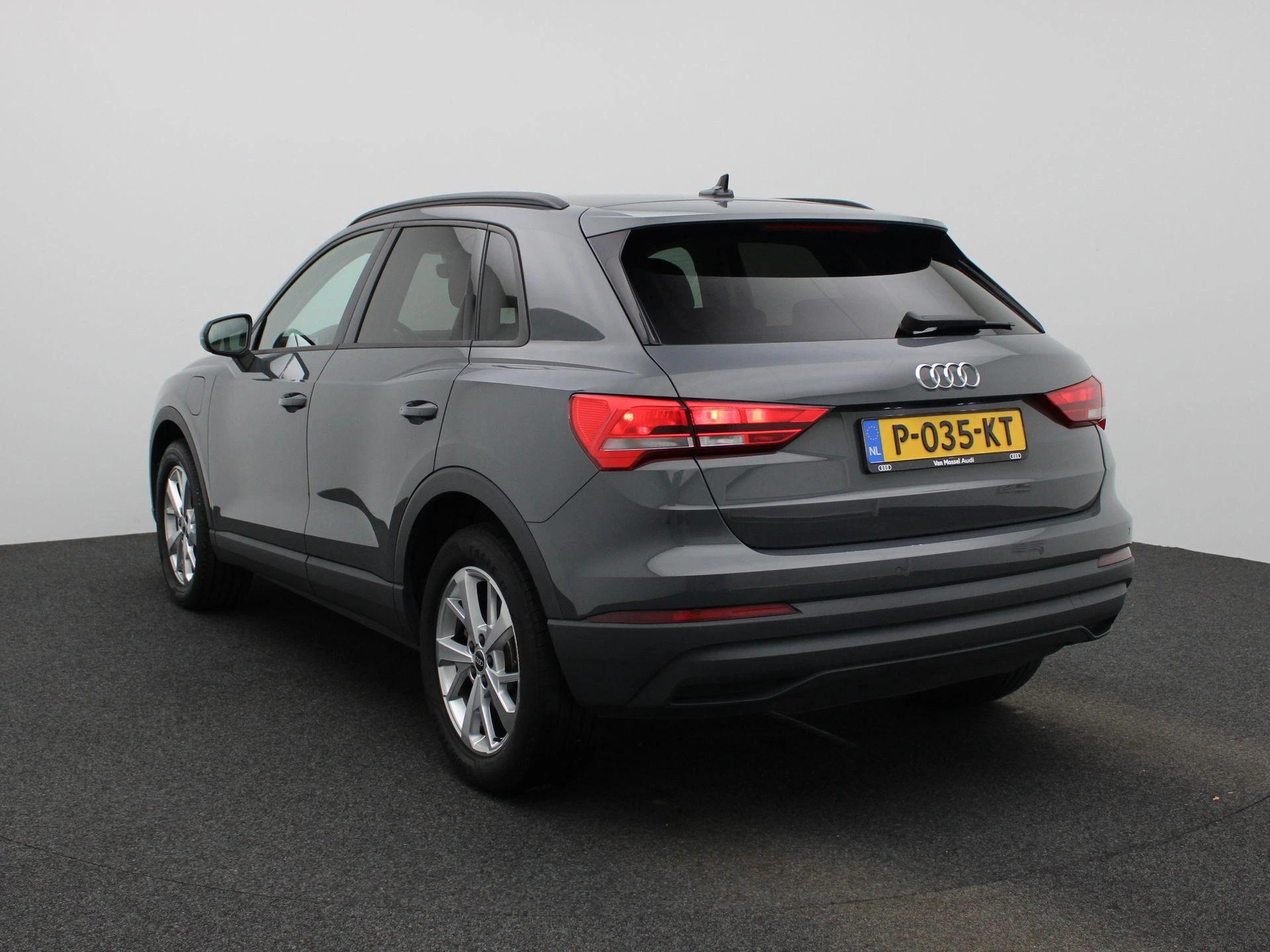 Audi-Q3-image-2