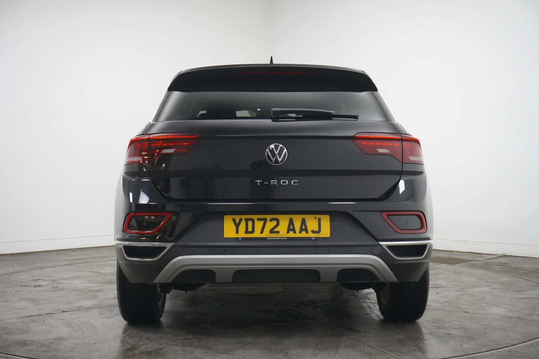 Volkswagen-T-Roc-image-15
