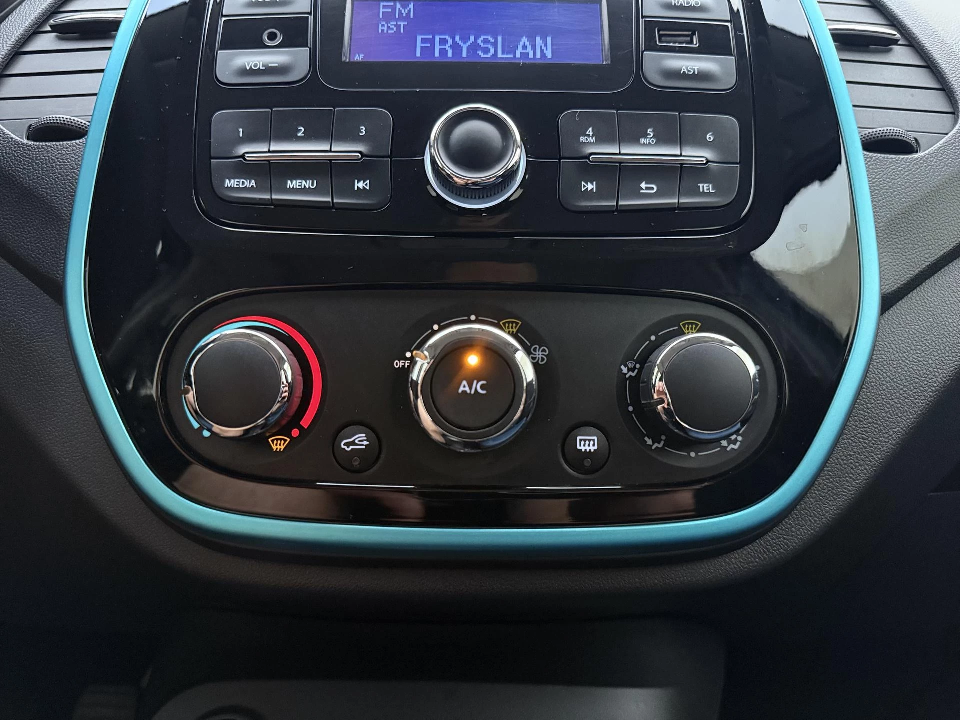 Renault-Captur-image-15